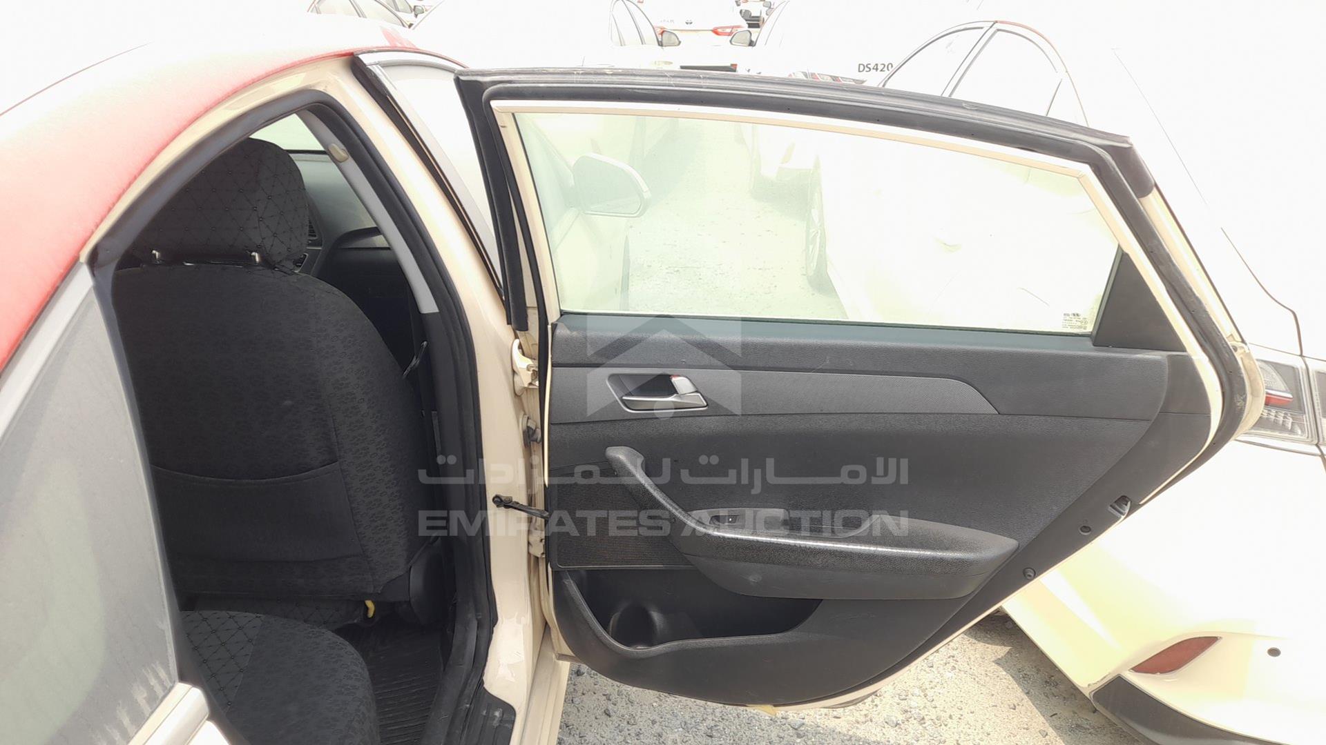 2019 HYUNDAI SONATA VIN: KMHE24130KA092946
