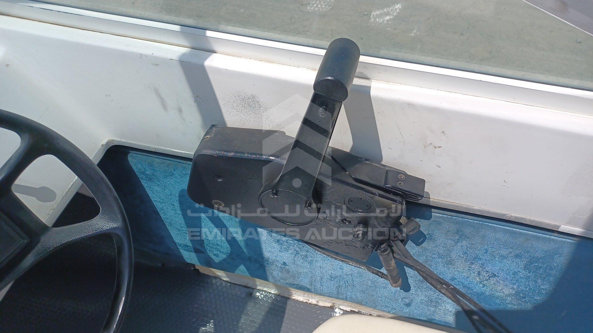 0 BOAT + TROLLEY --- VIN: G03274380