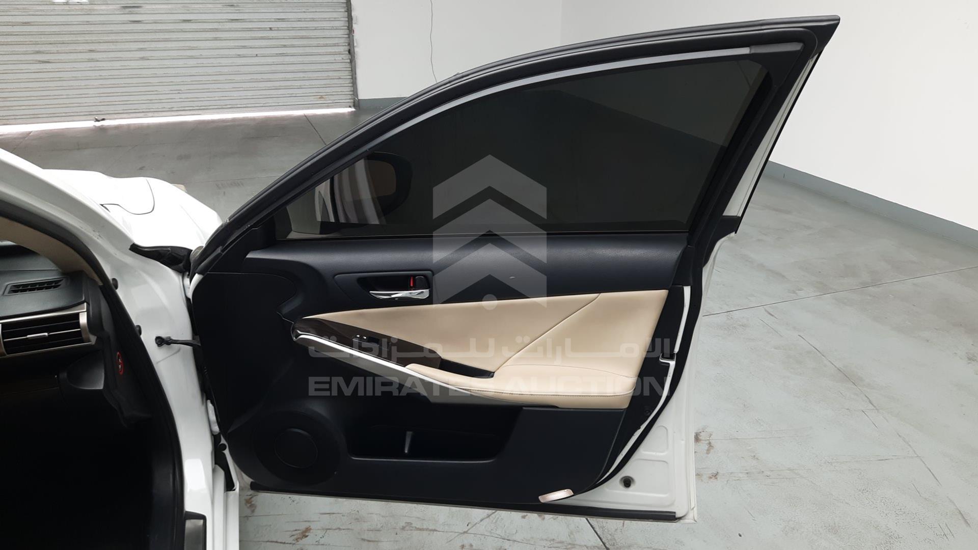 2015 LEXUS IS 250 VIN: JTHBF5D20F5065232