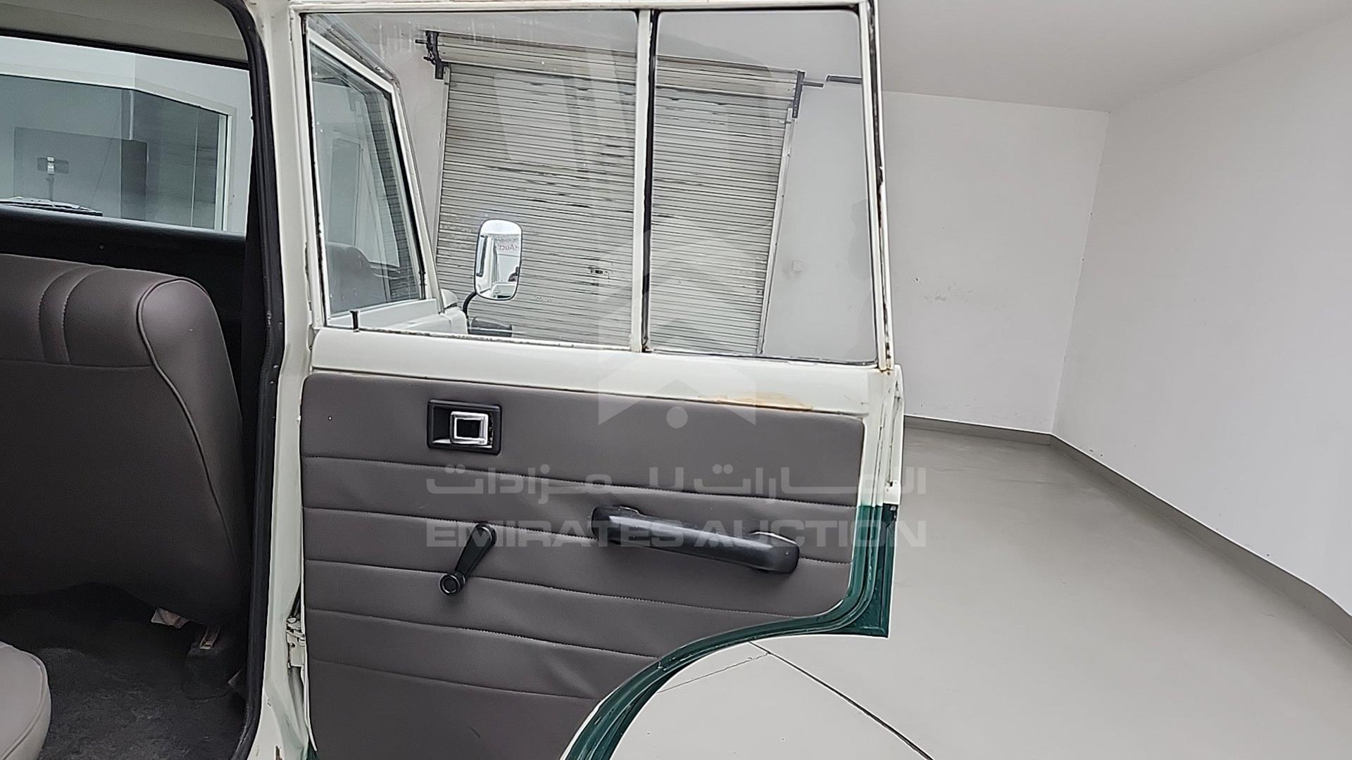 1973 TOYOTA LAND CRUISER VIN: FJ5537215