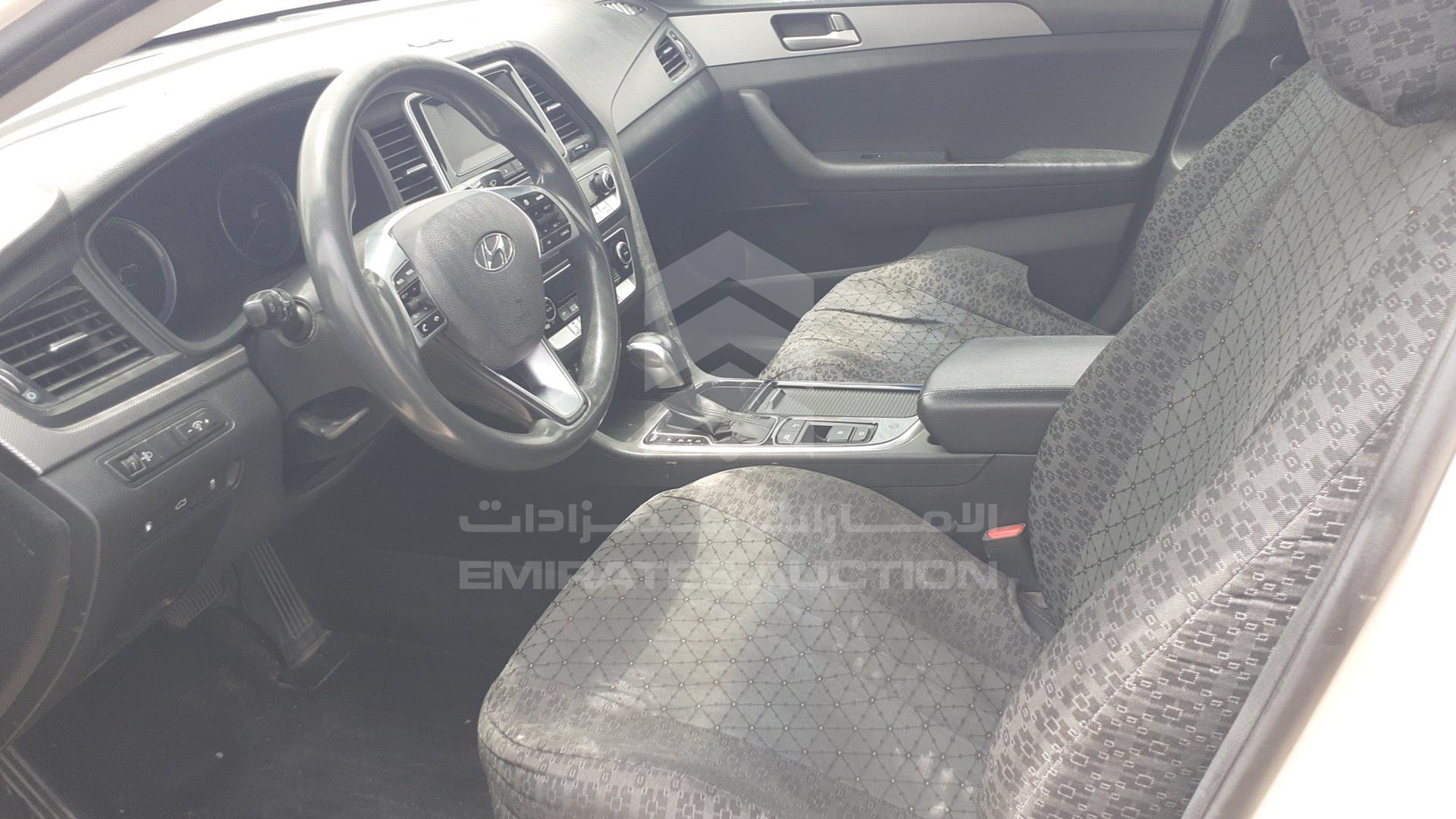 2019 HYUNDAI SONATA VIN: KMHE24130KA092672
