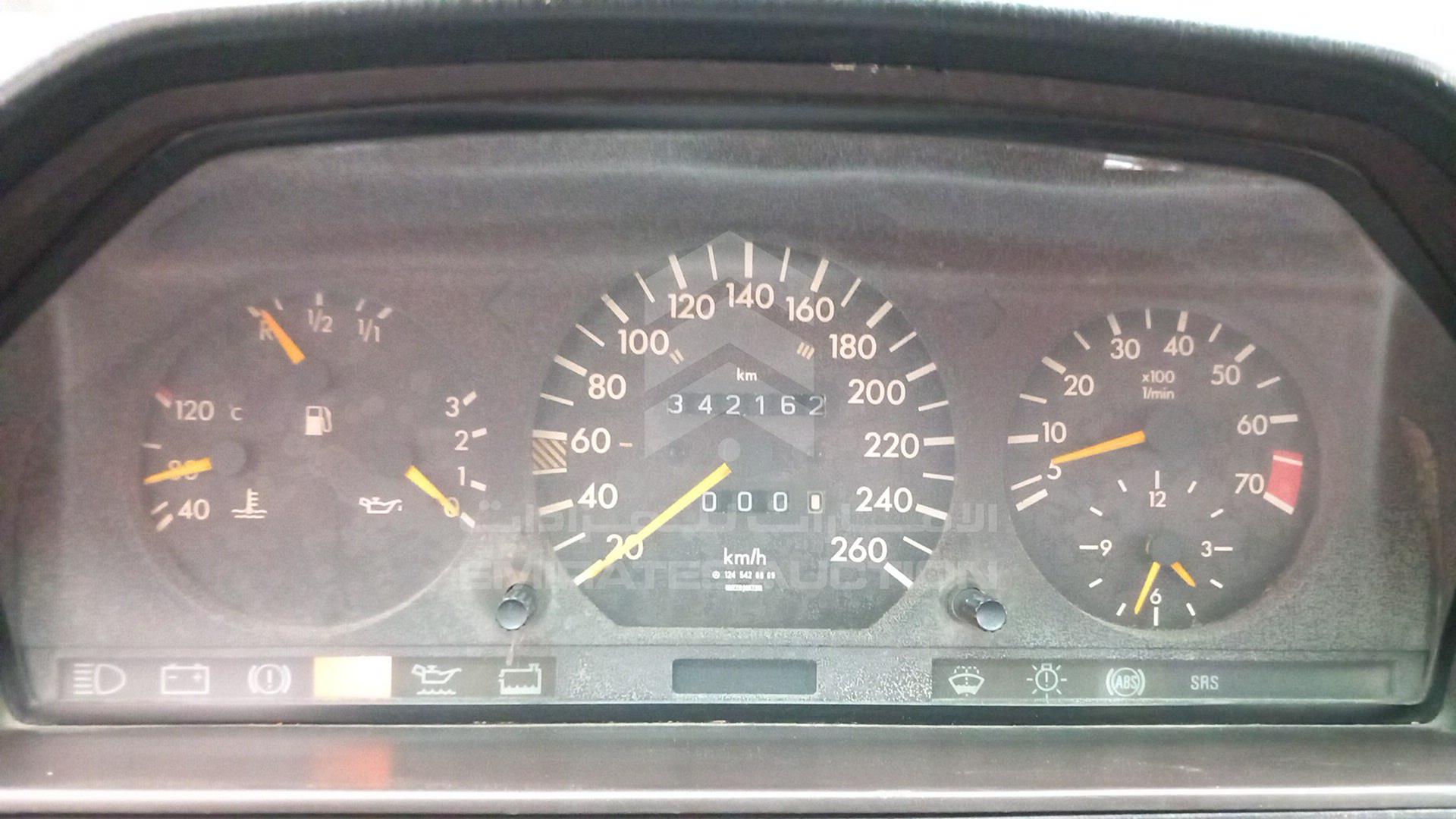 1993 MERCEDES E320 VIN: WDB1240321B880273