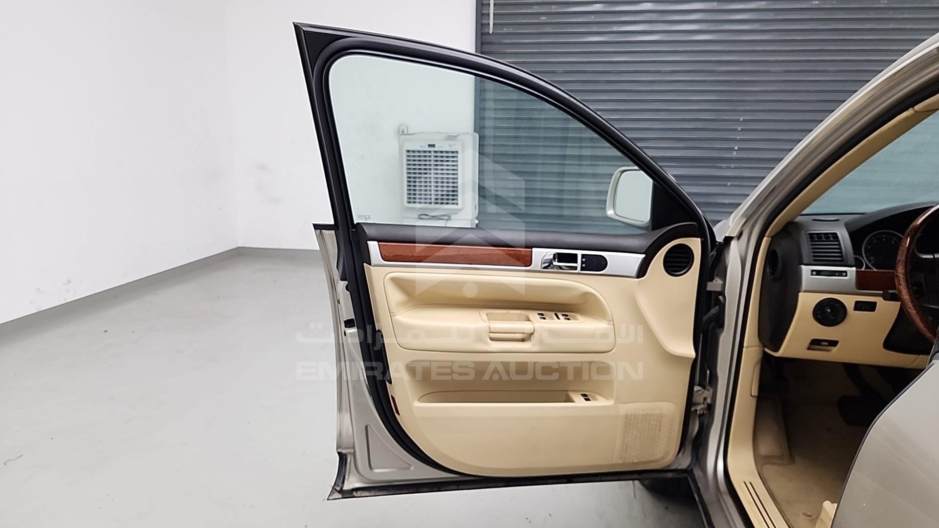2006 VOLKSWAGEN TOUAREG VIN: WVGAE27L26D041356