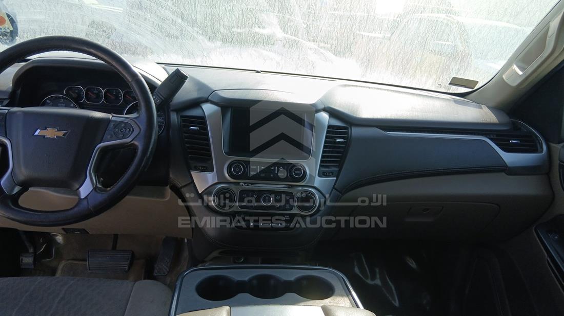 2019 Chevrolet Suburban — Full Dashboard View — Photo 15