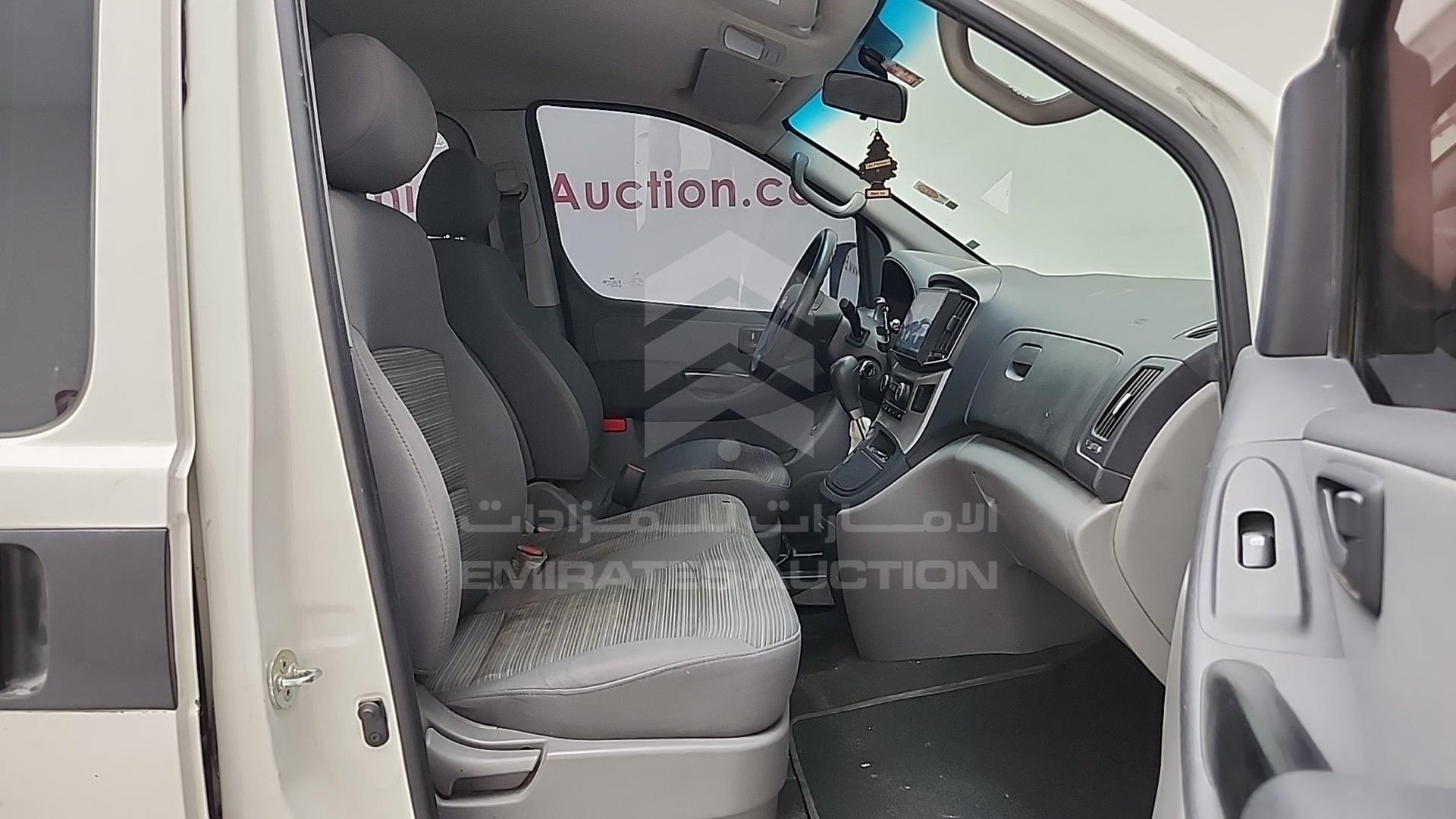 2021 HYUNDAI H1 VIN: KMJWA37R8MU187736