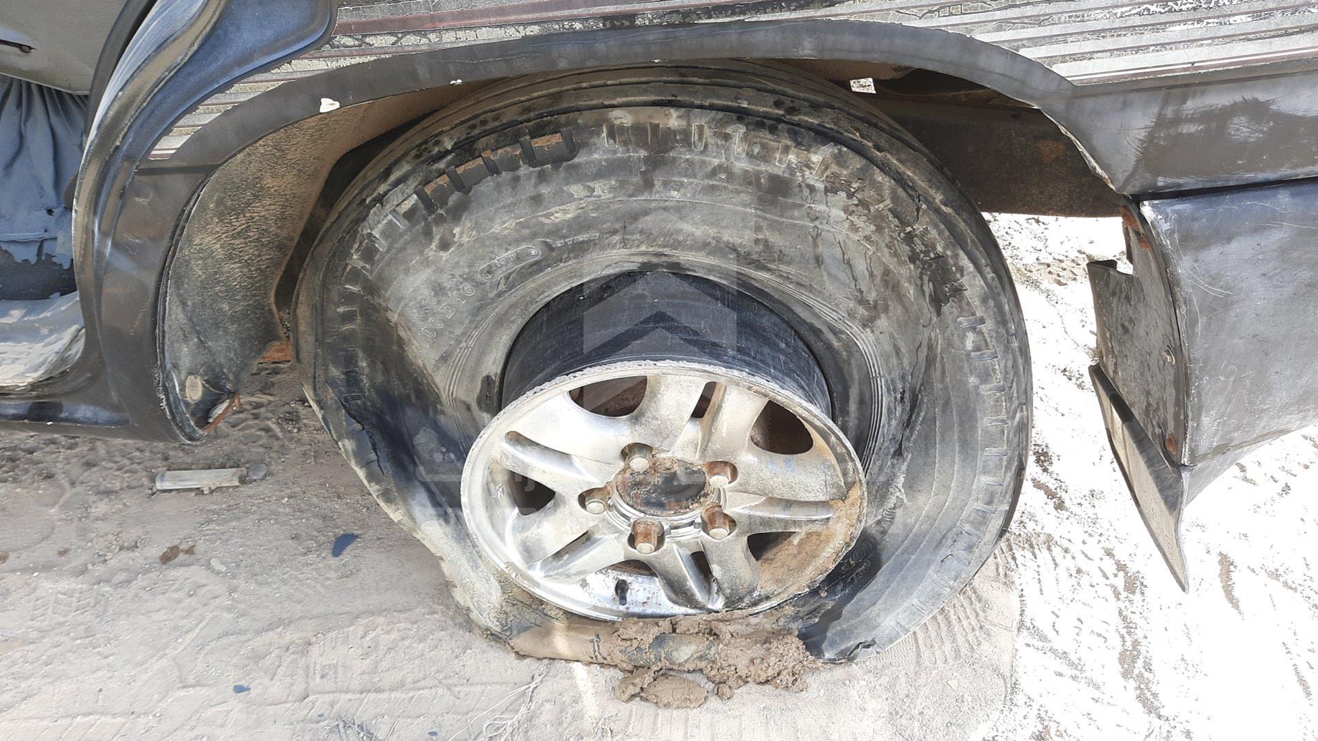 2000 TOYOTA LAND CRUISER VIN: JTCHJ01J0Y0028324