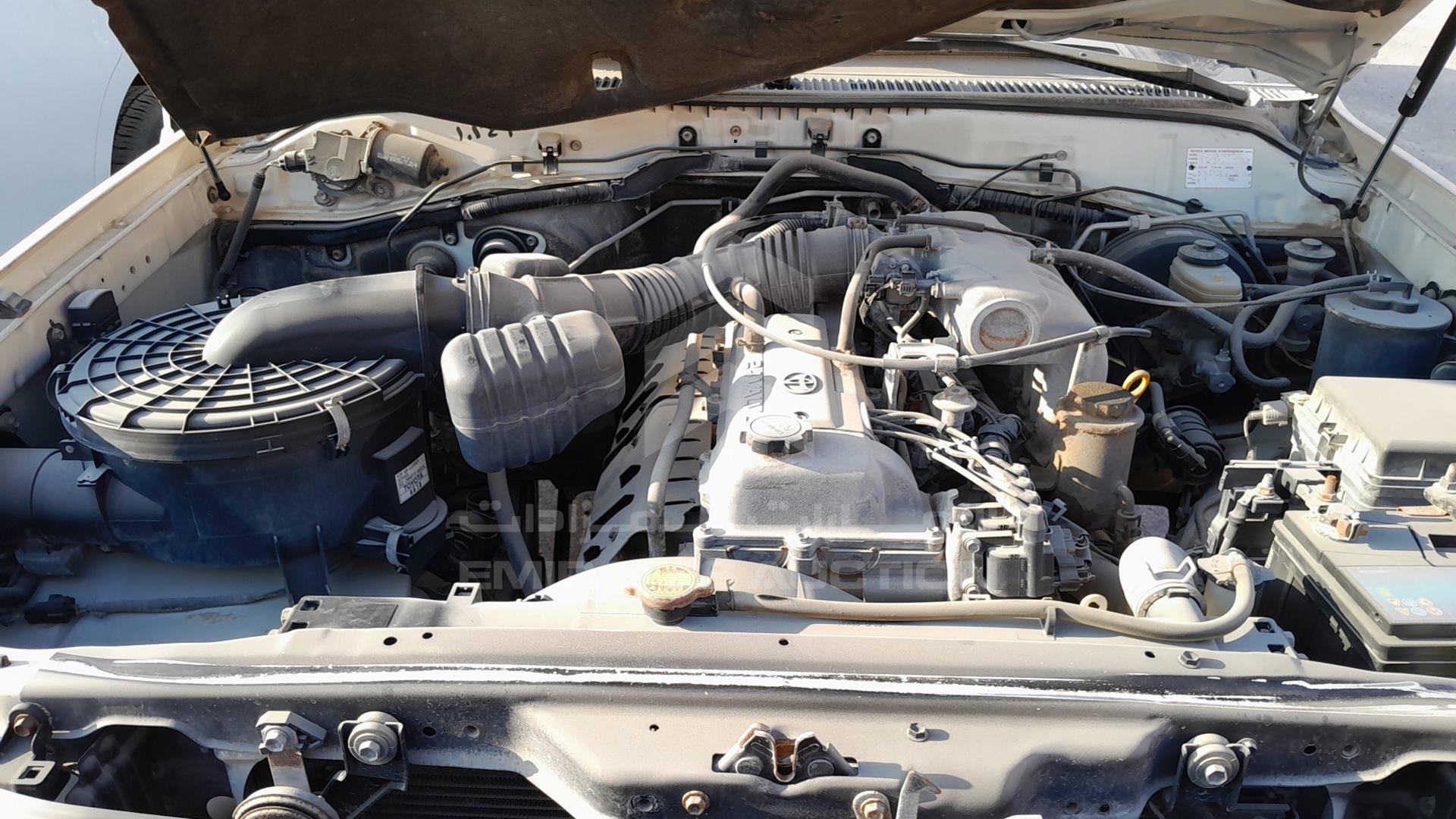 2003 TOYOTA LAND CRUISER VIN: JTGHJ01J633003935