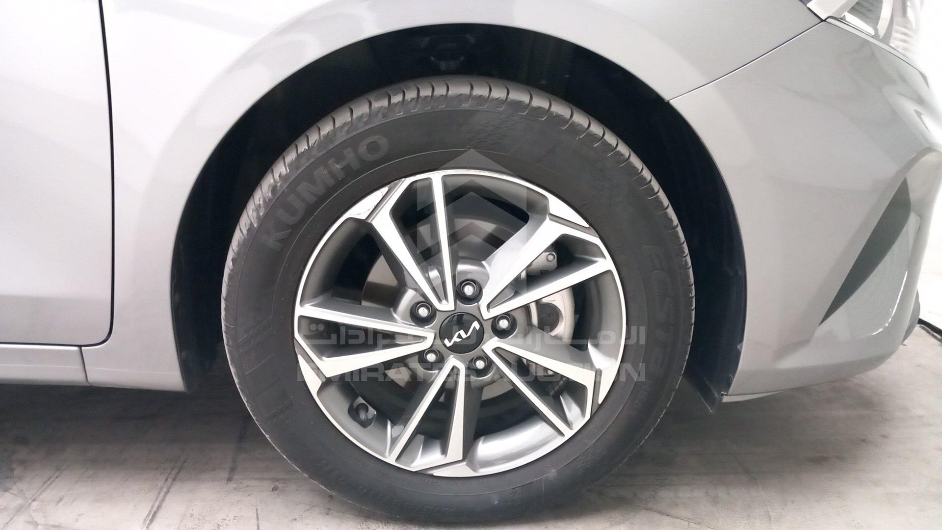 2023 KIA CERATO VIN: KNAF24160P5958371