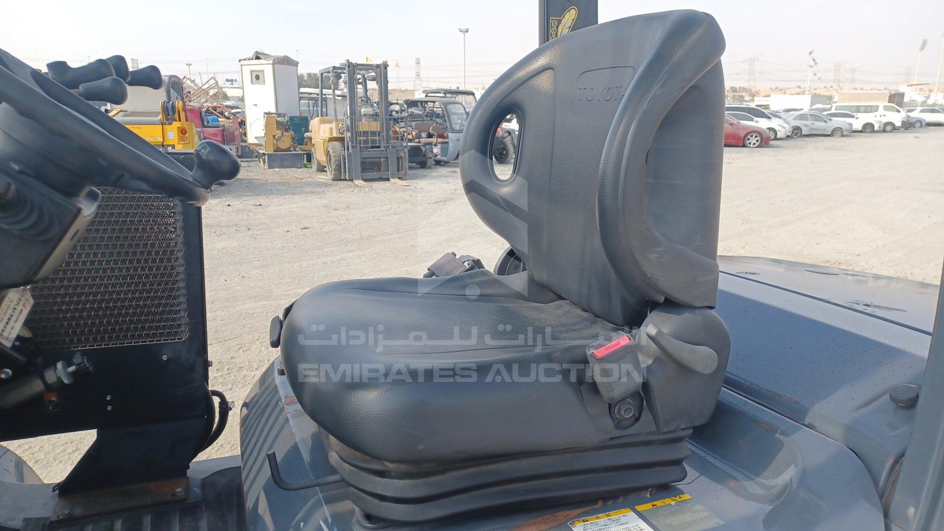 2015 TOYOTA FORKLIFT VIN: 8FGJ3530434