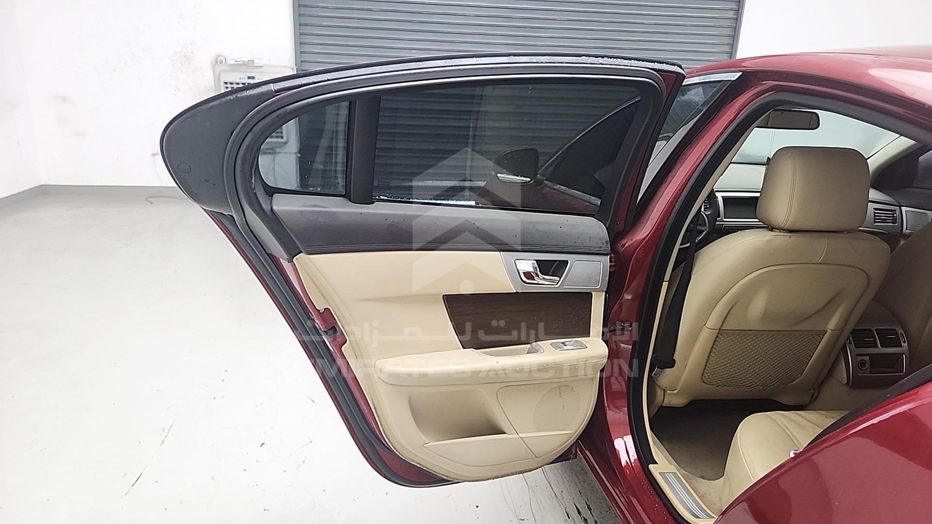 2012 JAGUAR XF VIN: SAJAA05D6CFS51203
