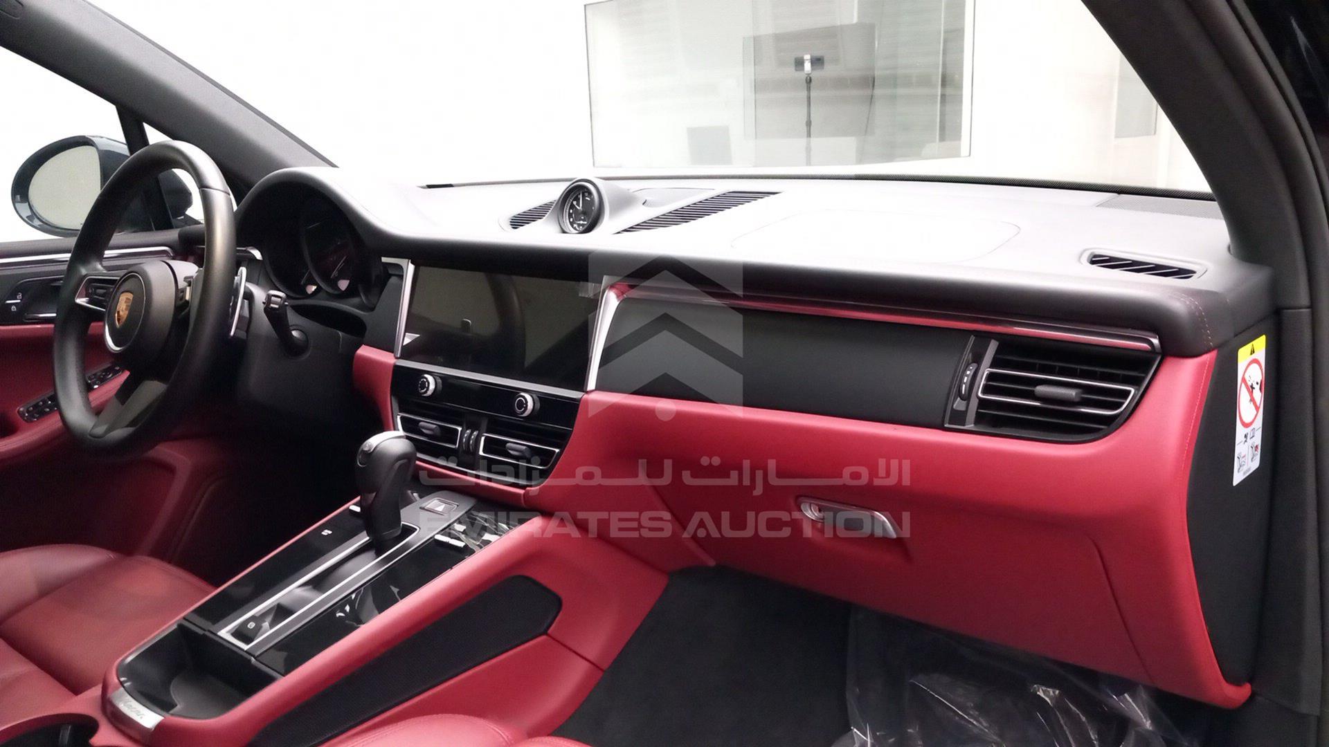 2022 PORSCHE MACAN VIN: WP1AA2A53NLB03067