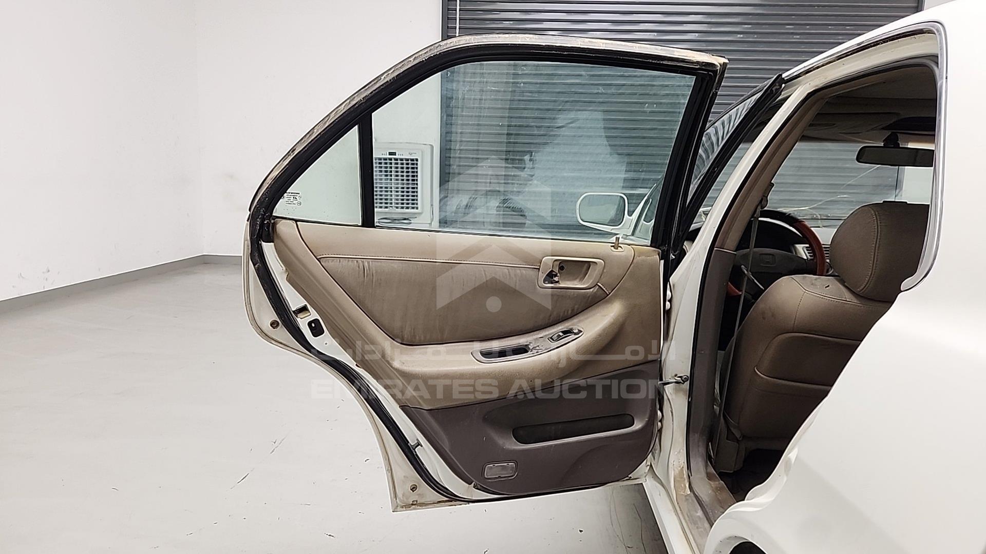 1998 HONDA ACCORD VIN: 1HGCG5656WA200748