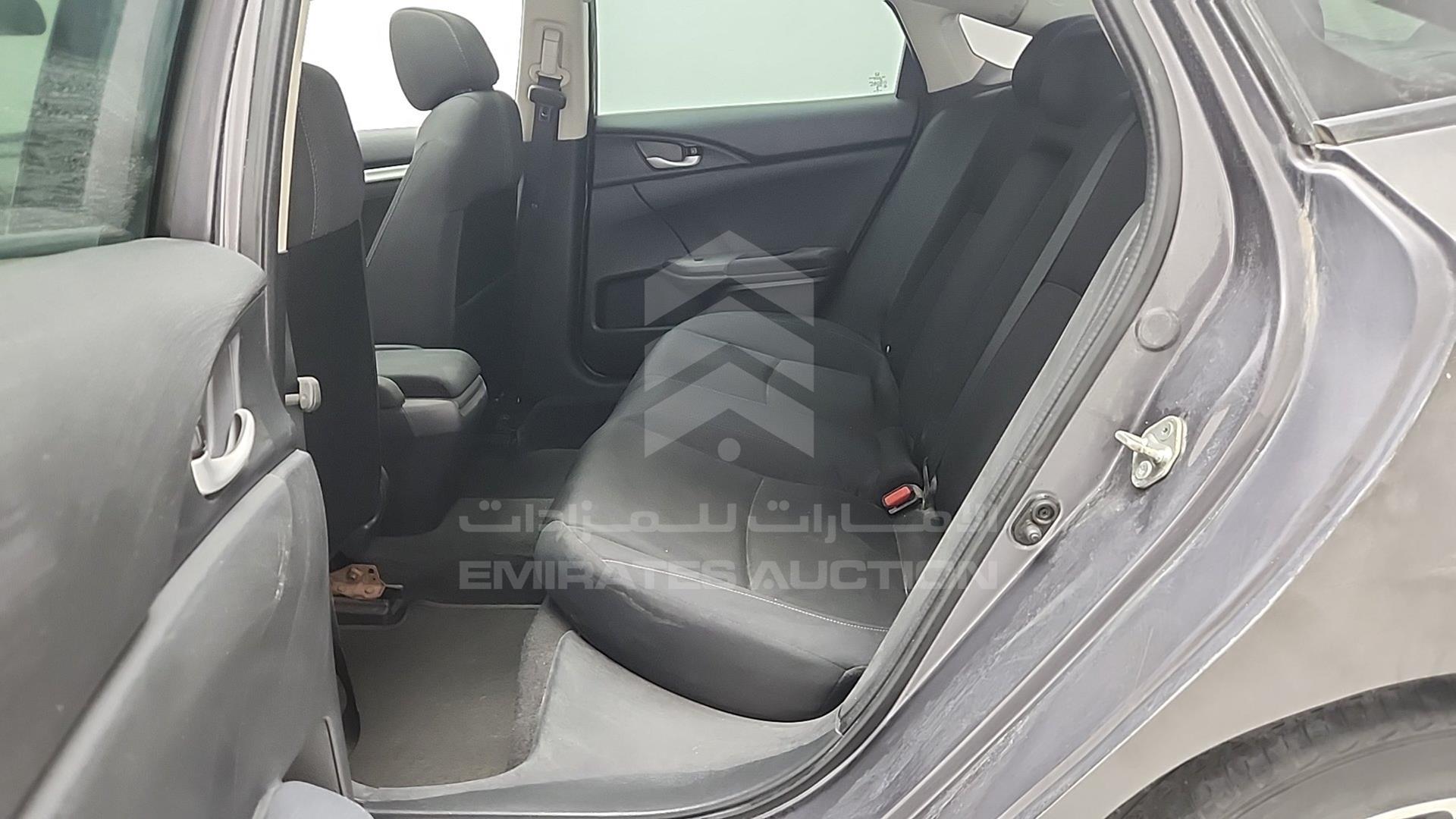 2018 HONDA CIVIC VIN: 2HGFC2F70JH592807