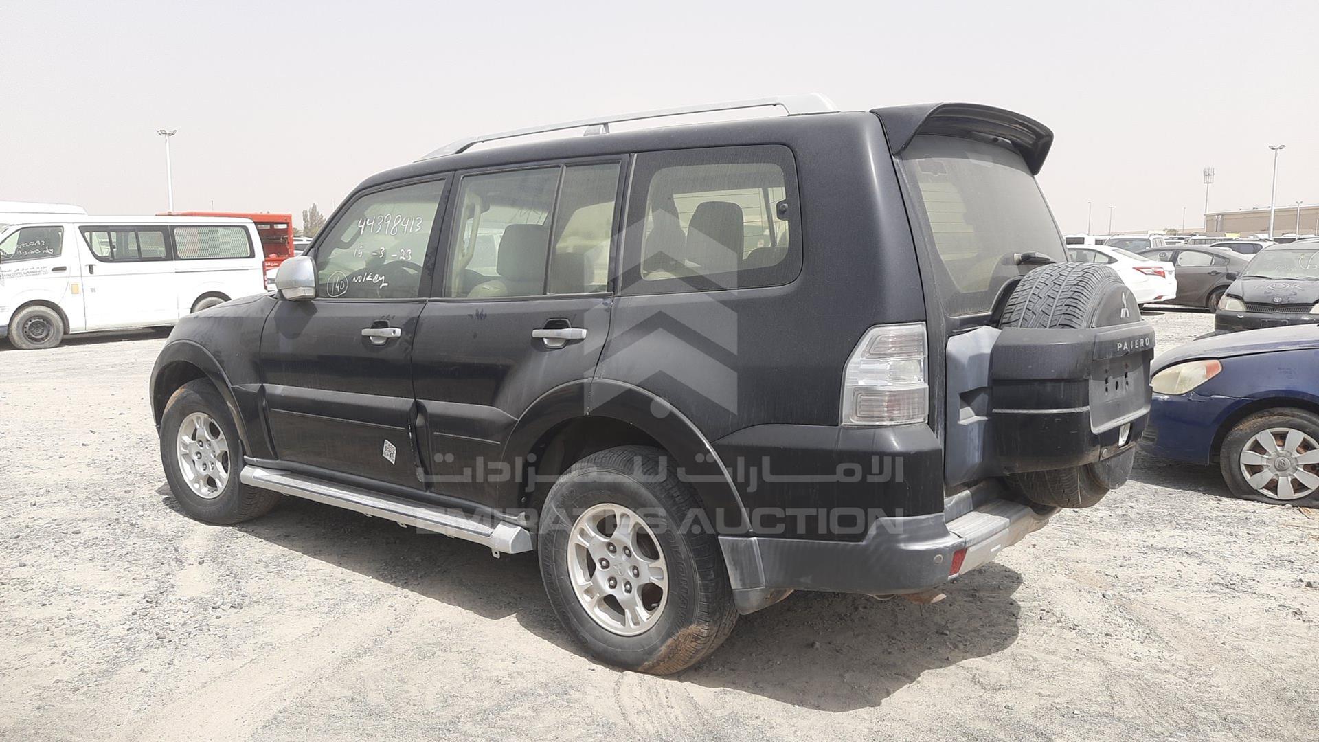 2008 MITSUBISHI PAJERO VIN: JMYLRV93W8J730399