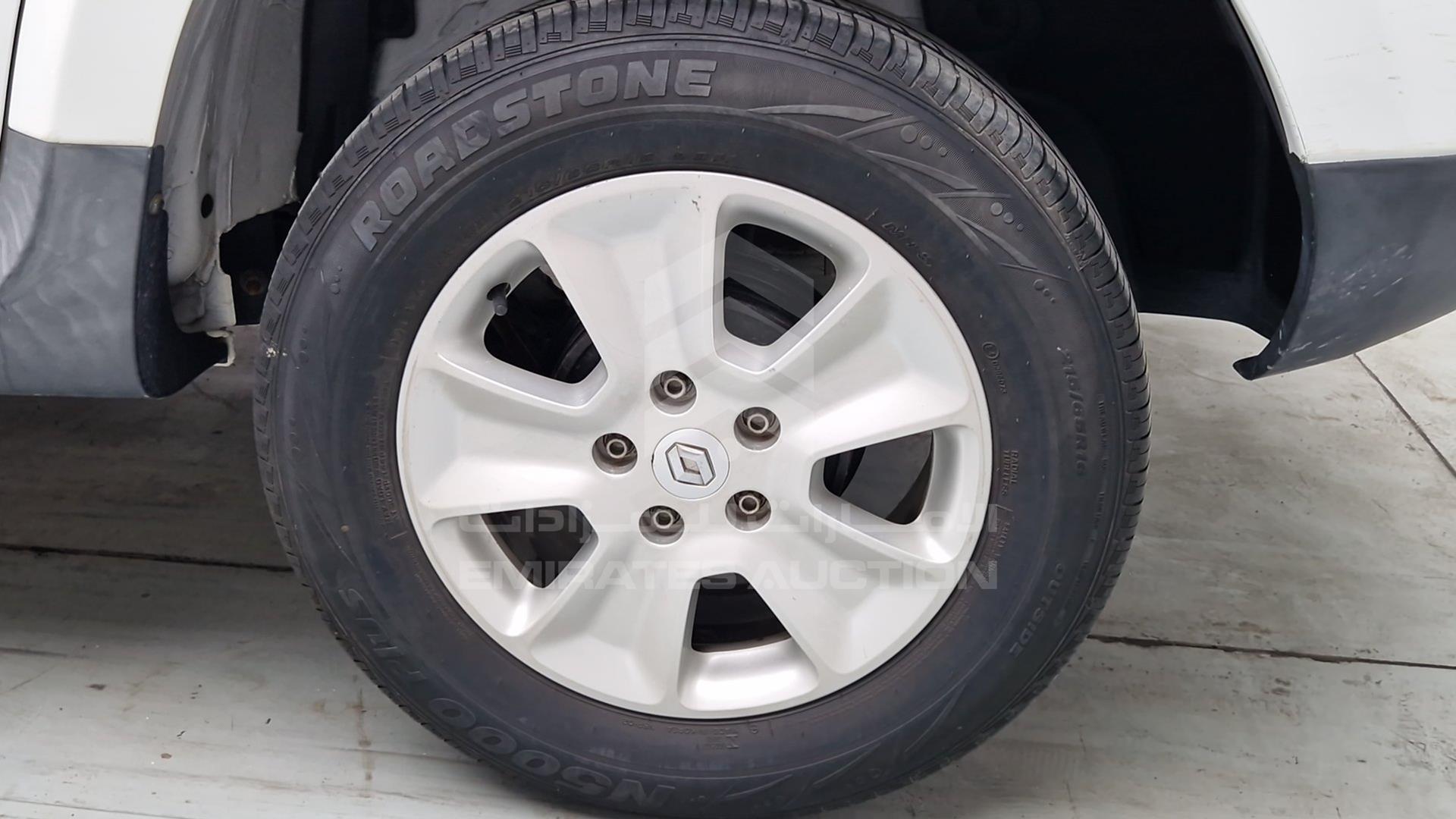 2015 RENAULT DUSTER VIN: VF1HSRCA6FA516158