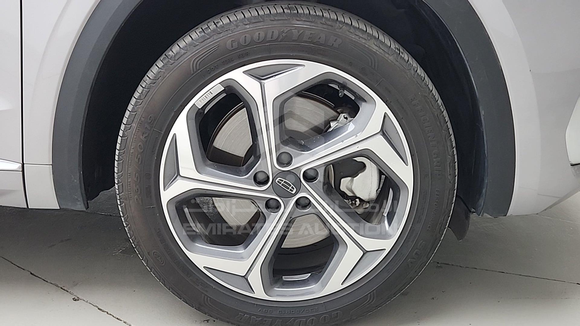 2024 GEELY MONJARO VIN: LB3KX2S1XRS005624