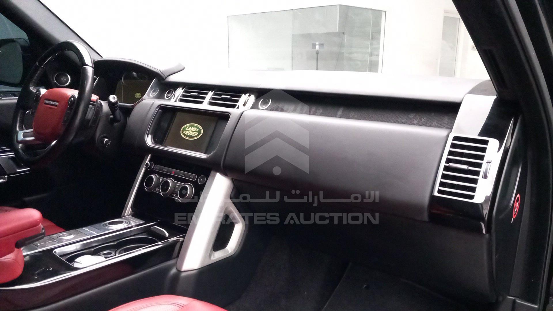 2015 RANGE ROVER VOGUE VIN: SALGA2EF5FA226826