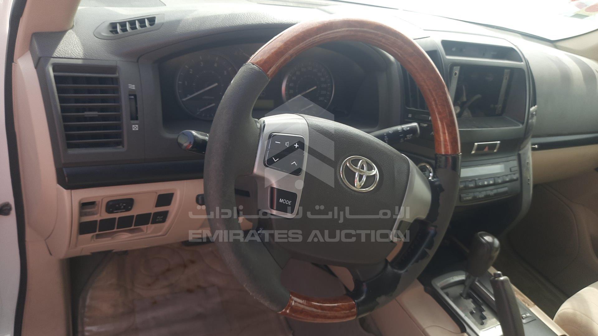 2013 TOYOTA LAND CRUISER VIN: JTMDU09J5D5065615