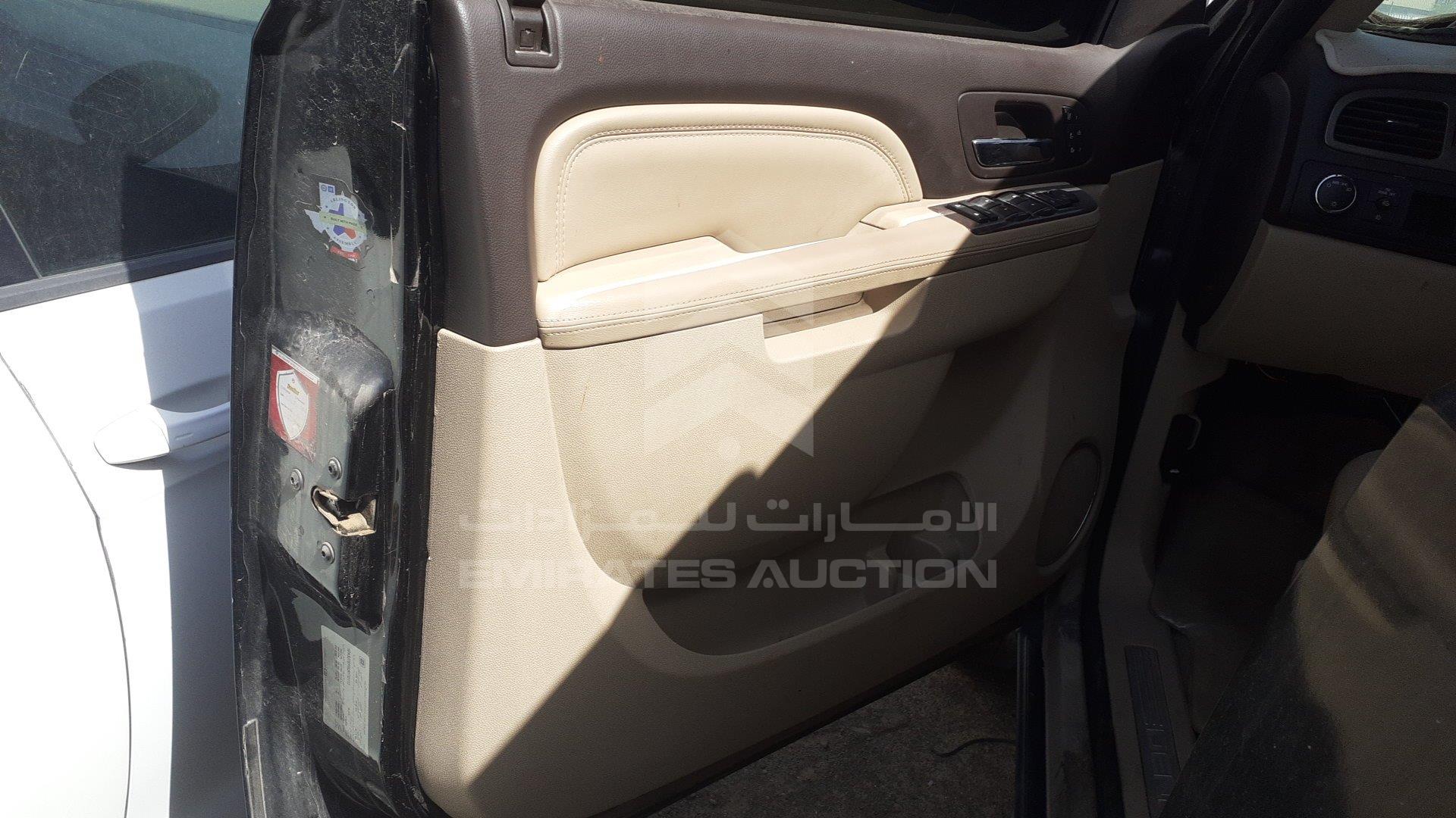 1GKS27EF8CR172113 - 2012 GMC Yukon - #355113