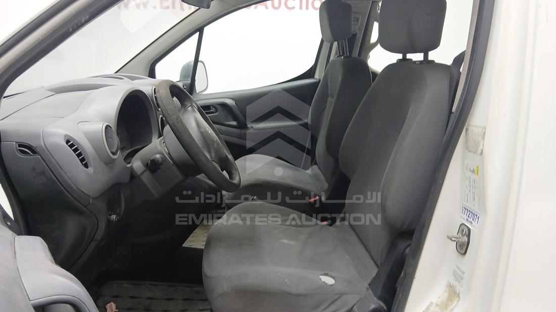 2015 Peugeot Partner — Front Left Driver Seat View — Photo 14
