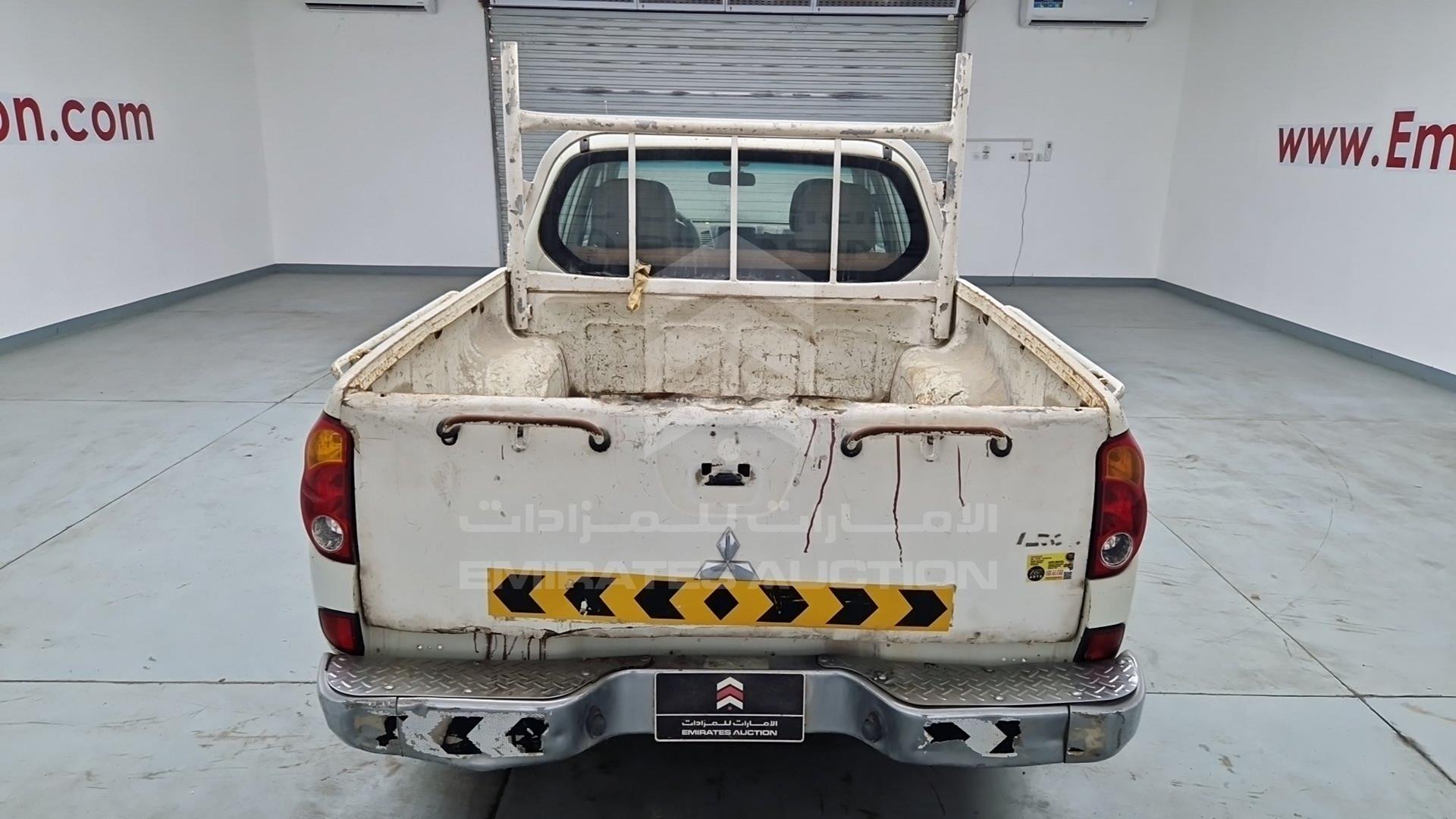 2013 MITSUBISHI PICK UP VIN: MMBJNKA50DD021332
