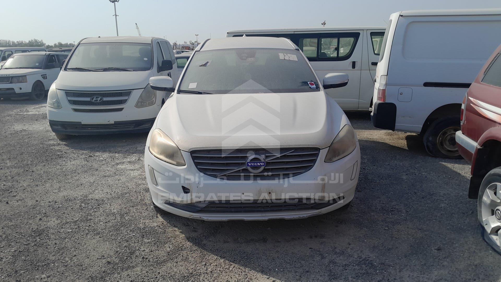0 VOLVO XC 60 VIN: YV140CDZ6F2742194