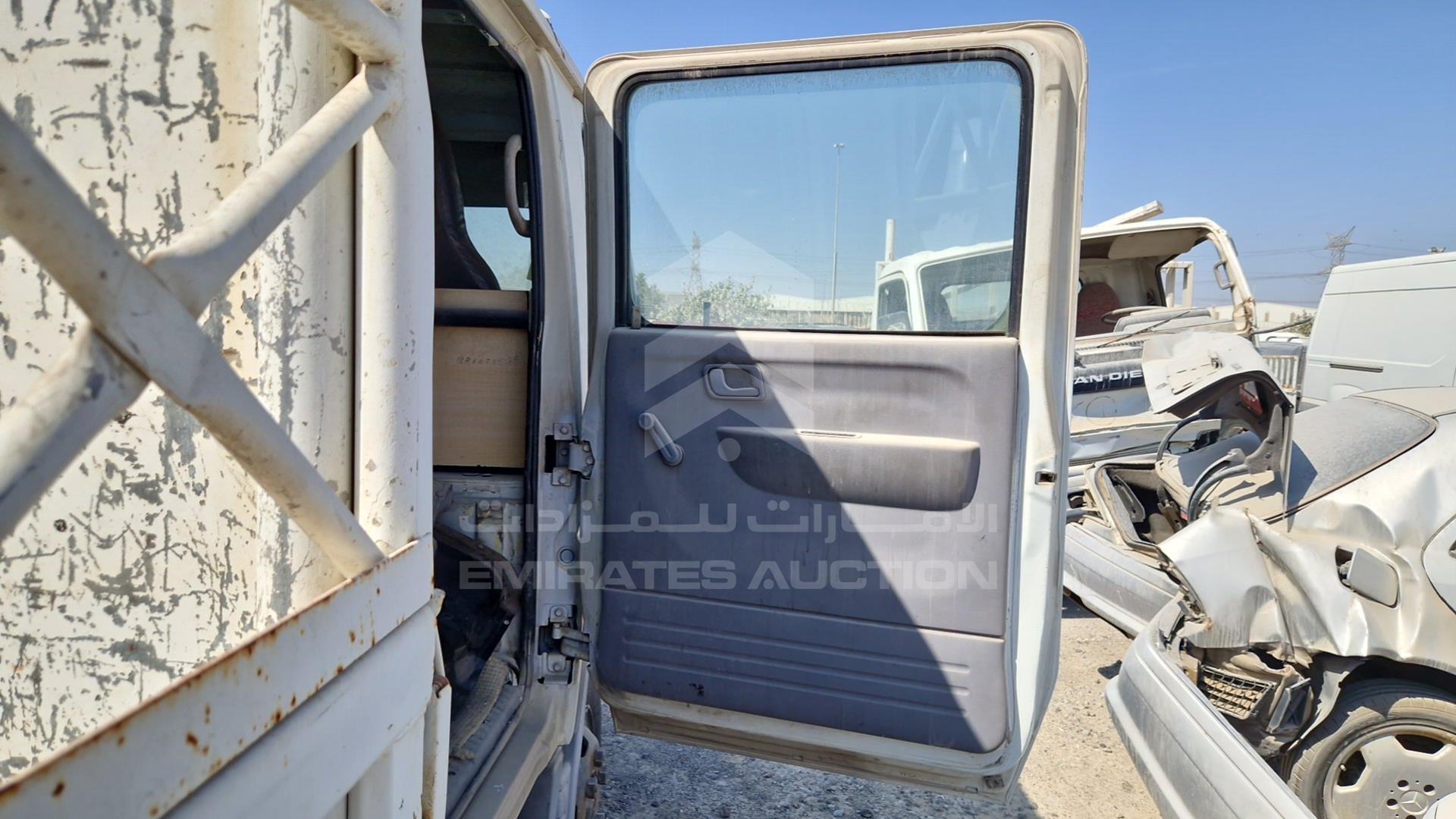 2009 MITSUBISHI CANTER VIN: JL7BCE1J99K007909
