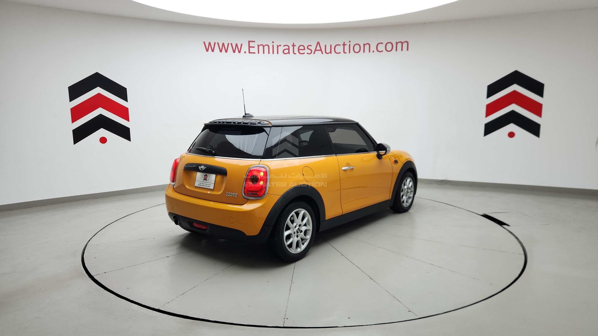 2016 MINI COOPER VIN: WMWXM5109G2A68567