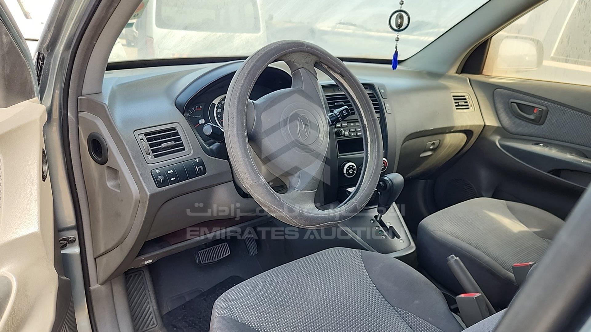 2006 HYUNDAI TUCSON VIN: KMHJM81D76U311639