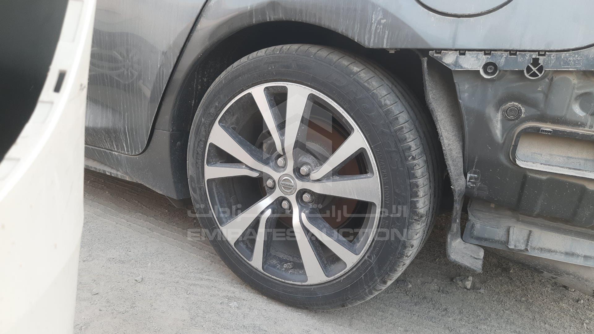 2017 NISSAN MAXIMA VIN: 1N4AA6AP3HC372545