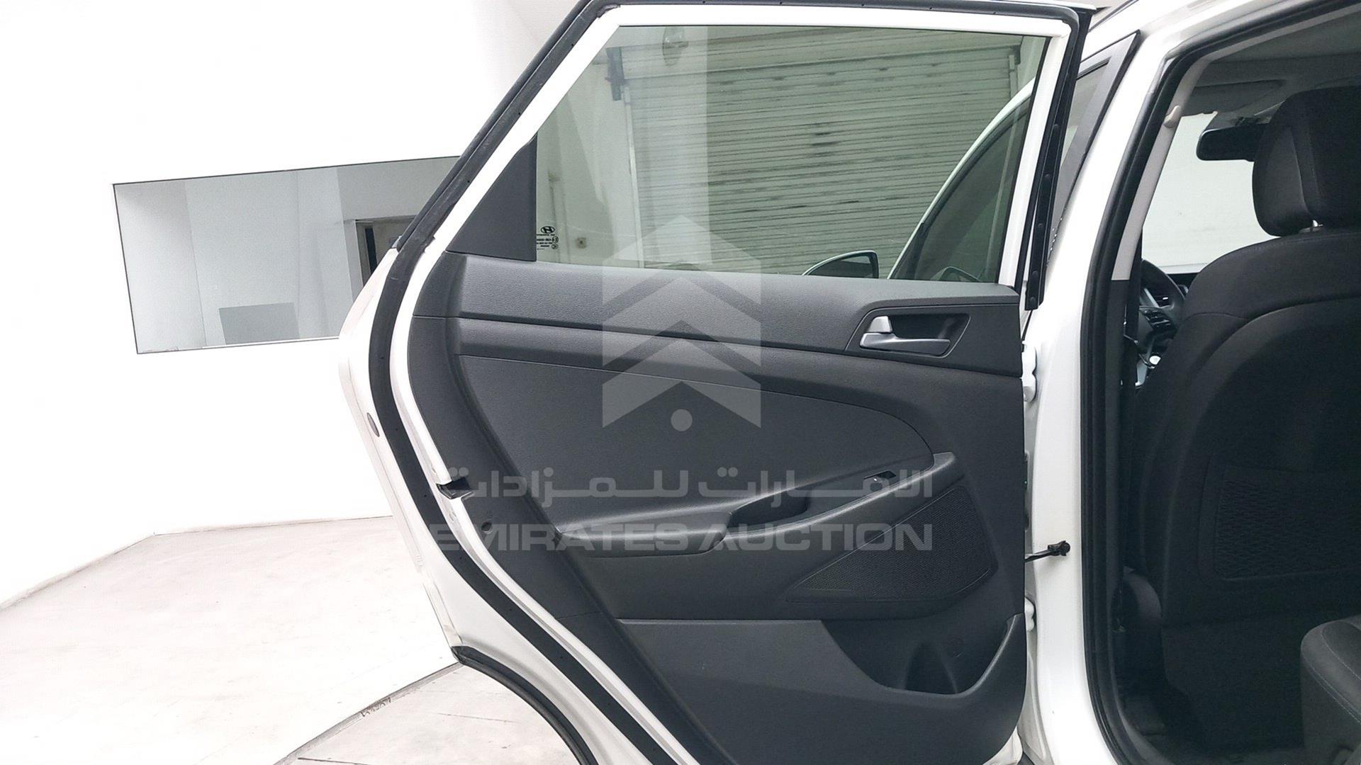 2017 HYUNDAI TUCSON VIN: TMAJ381B7HJ191503