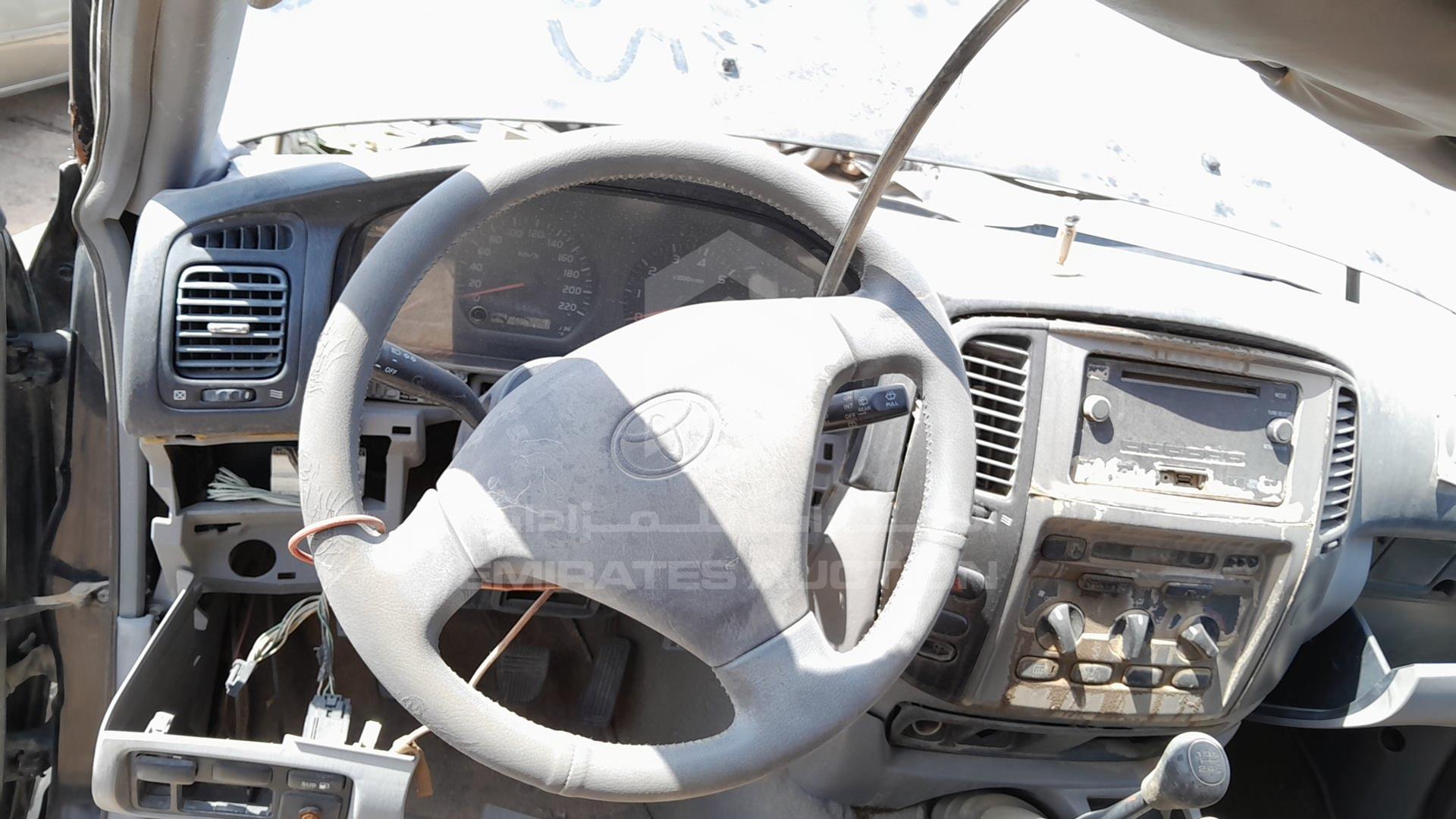 2000 TOYOTA LAND CRUISER VIN: JTCHJ01J7Y0031043