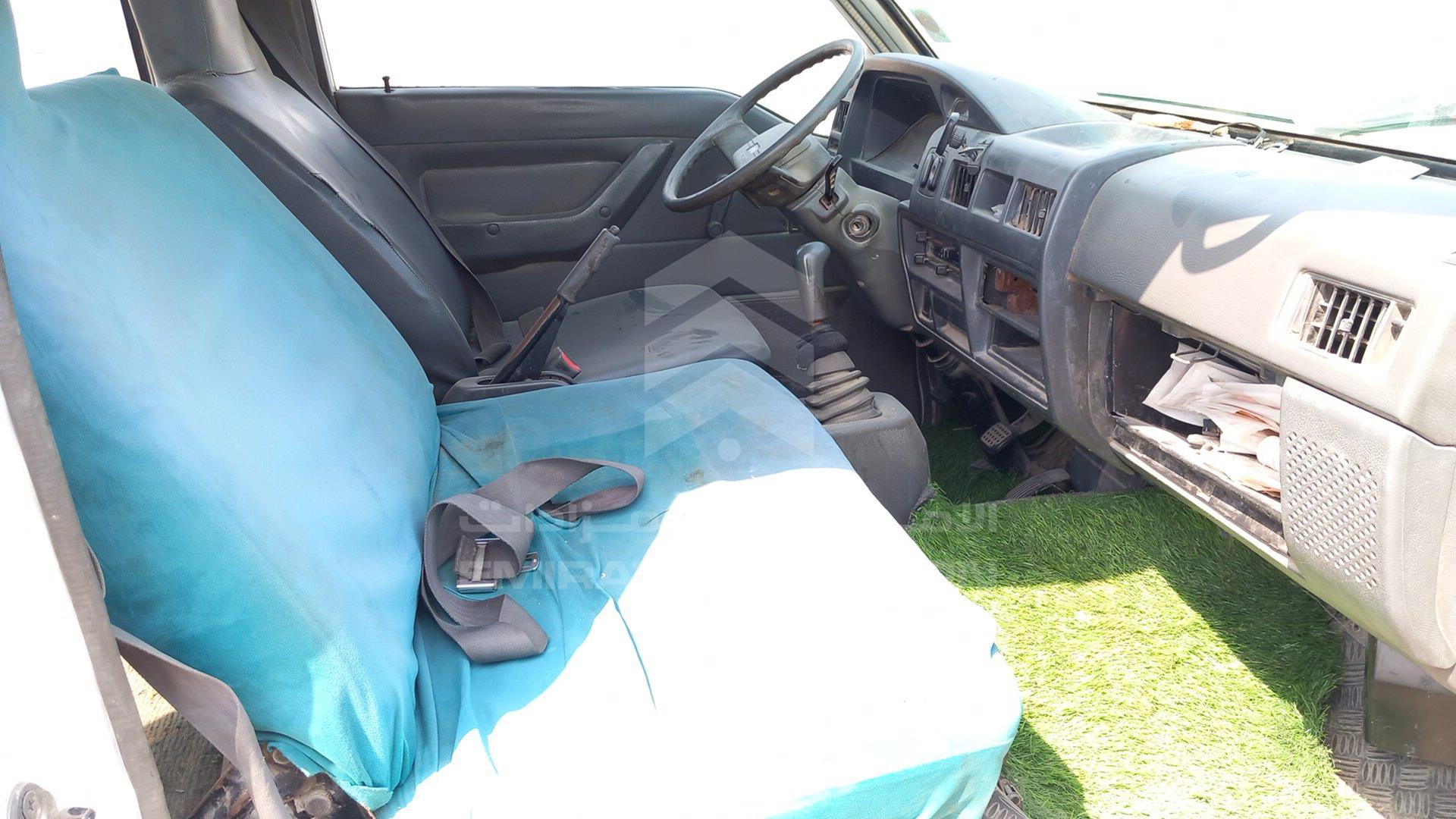 2004 MITSUBISHI L 300 VIN: JMYHNP13W4A771486