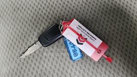 2022 Maxus V80 — Keys — Photo 4 — Thumbnail