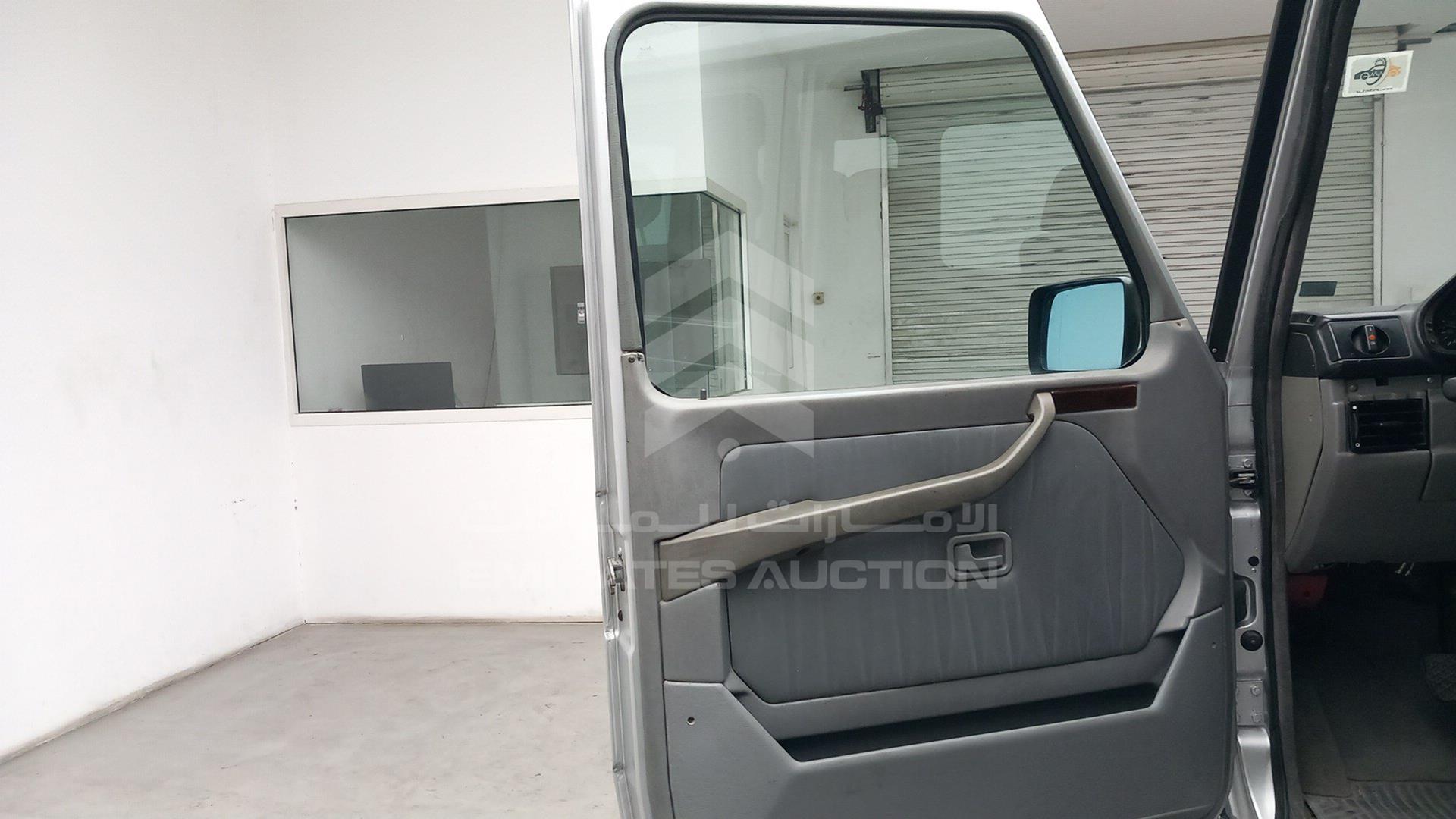 1998 MERCEDES G 320 VIN: WDB46323317110741