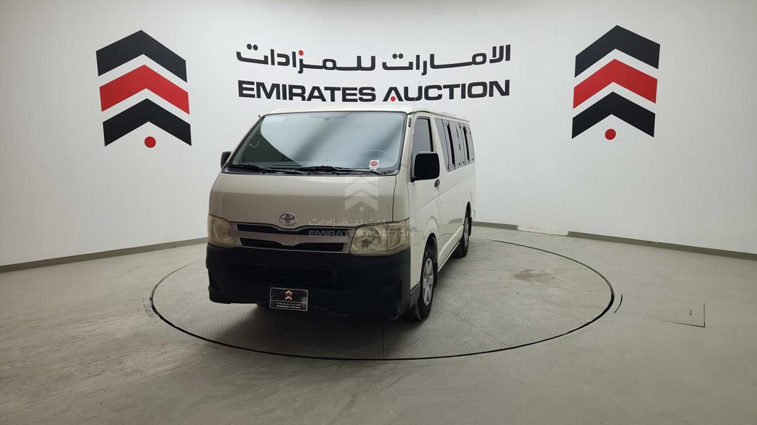 2013 Toyota Hiace — Front Left Angle — Photo 6