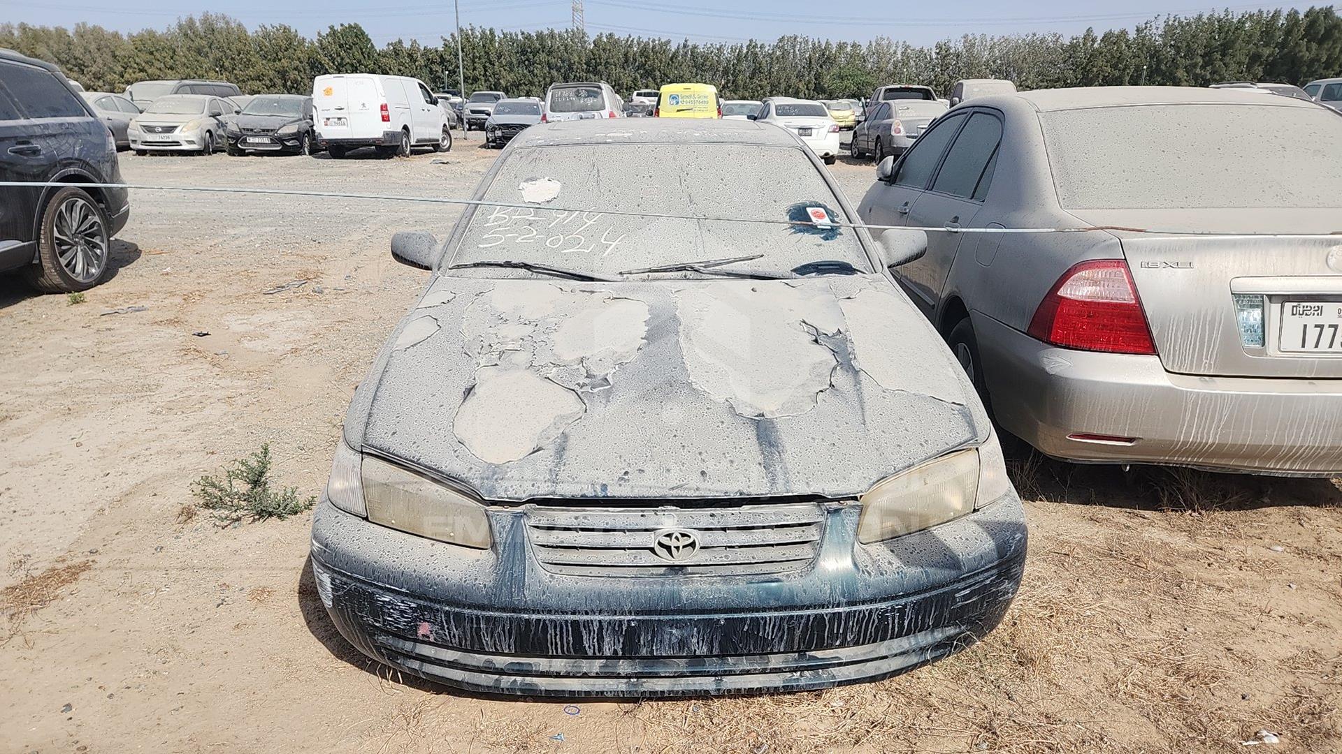 1998 TOYOTA CAMRY VIN: JT2BG28K5W0223917