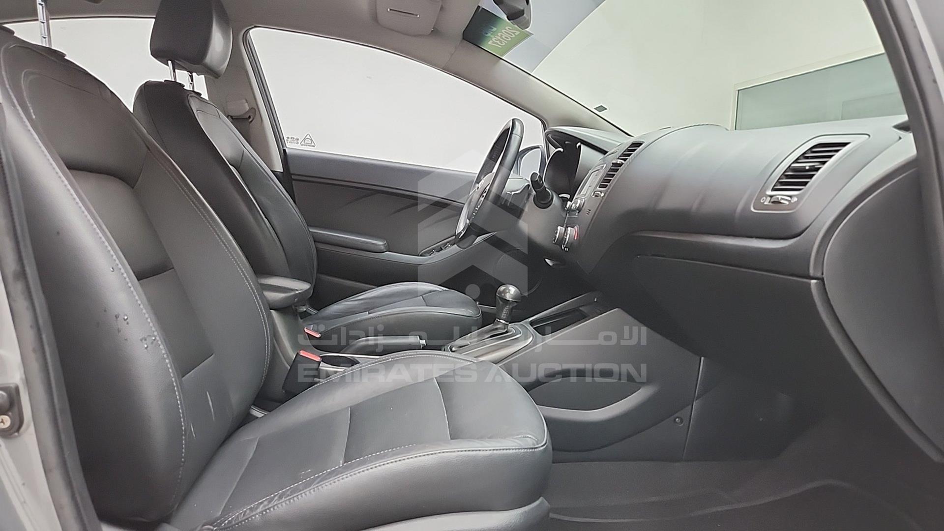 2014 KIA CERATO VIN: KNAFZ4119E5185901