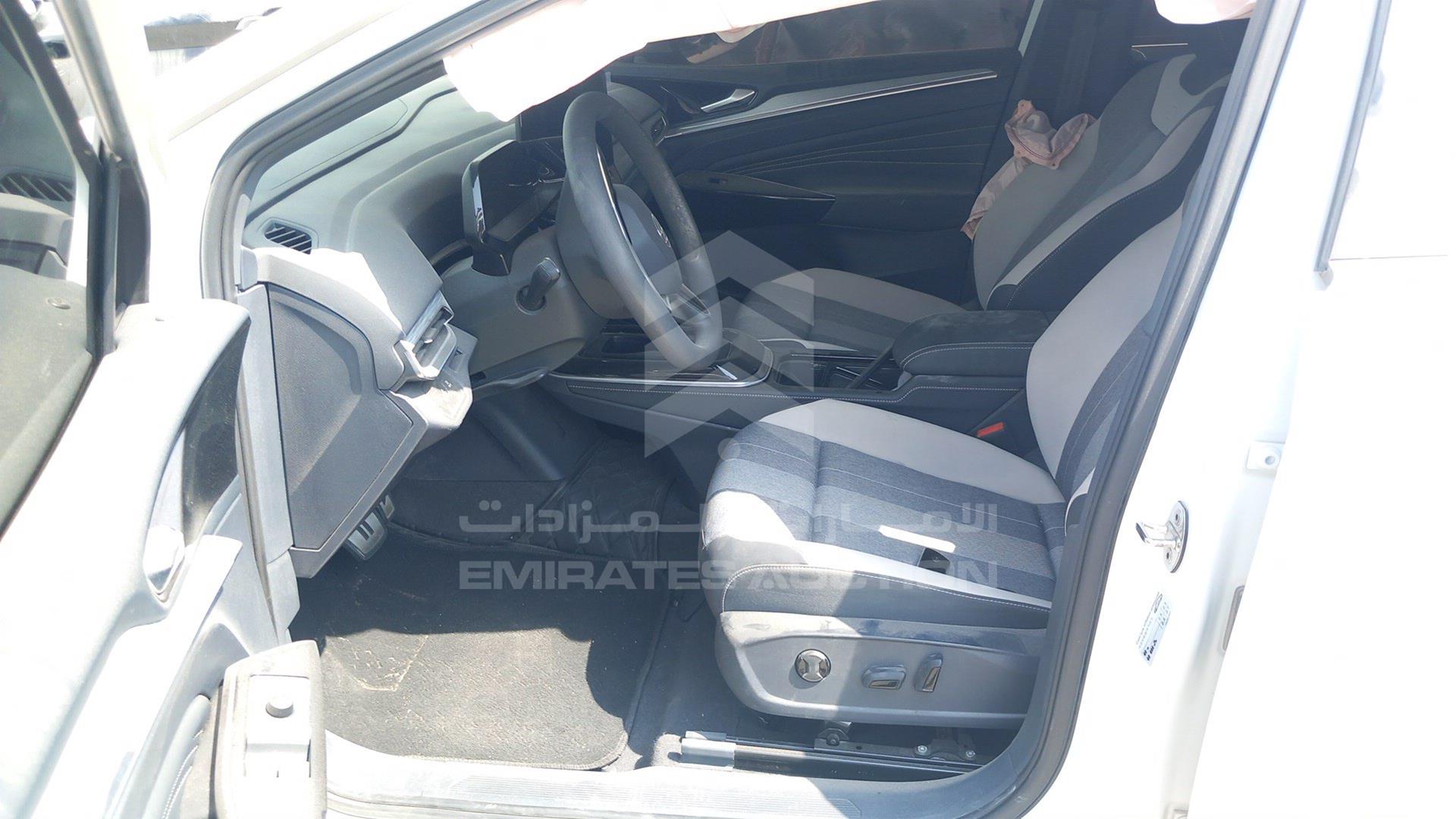 2021 VOLKSWAGEN ID.4 VIN: LFVVB9E62M5028949