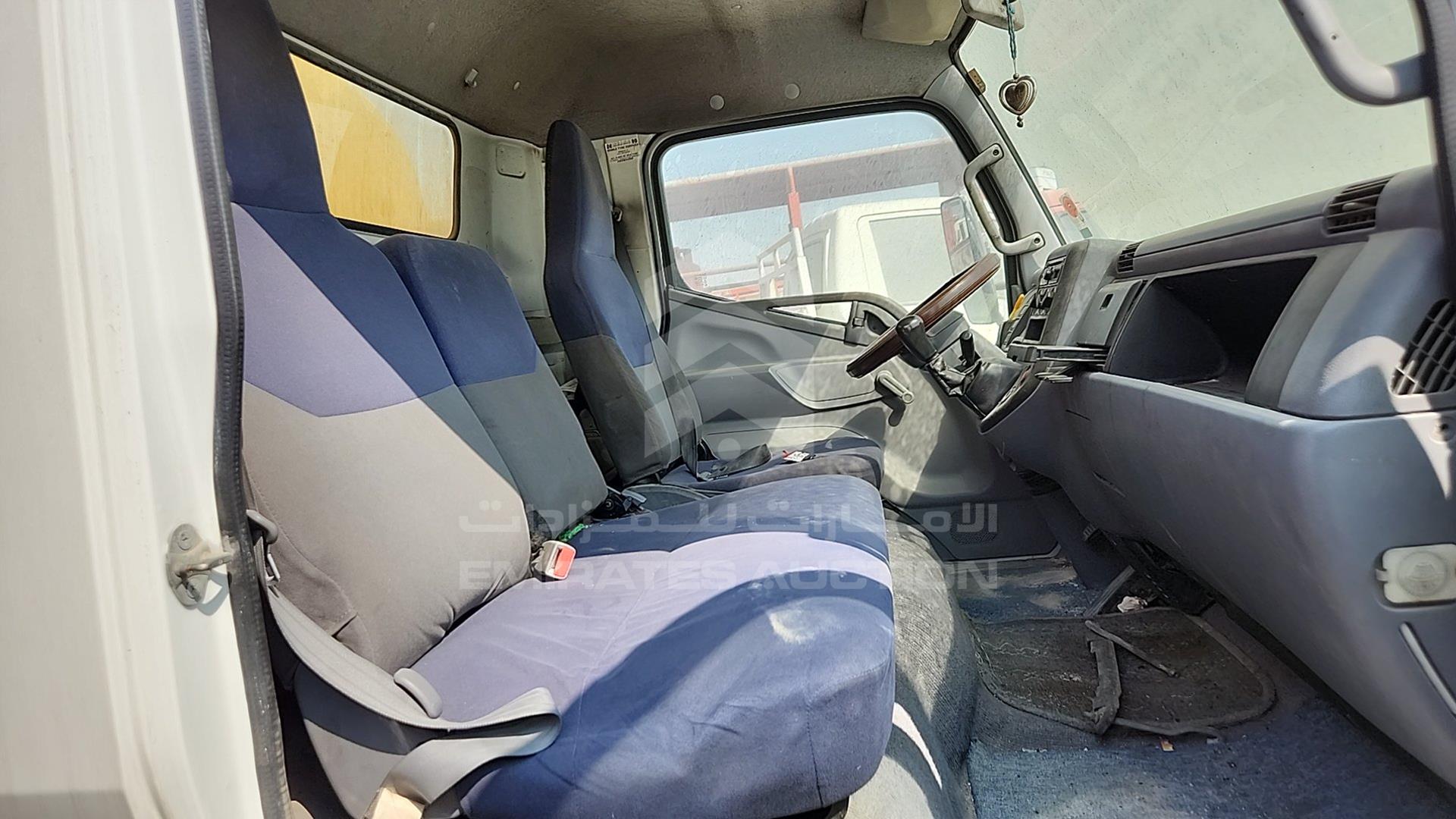2013 MITSUBISHI CANTER VIN: JL6BCE6J3DK025666