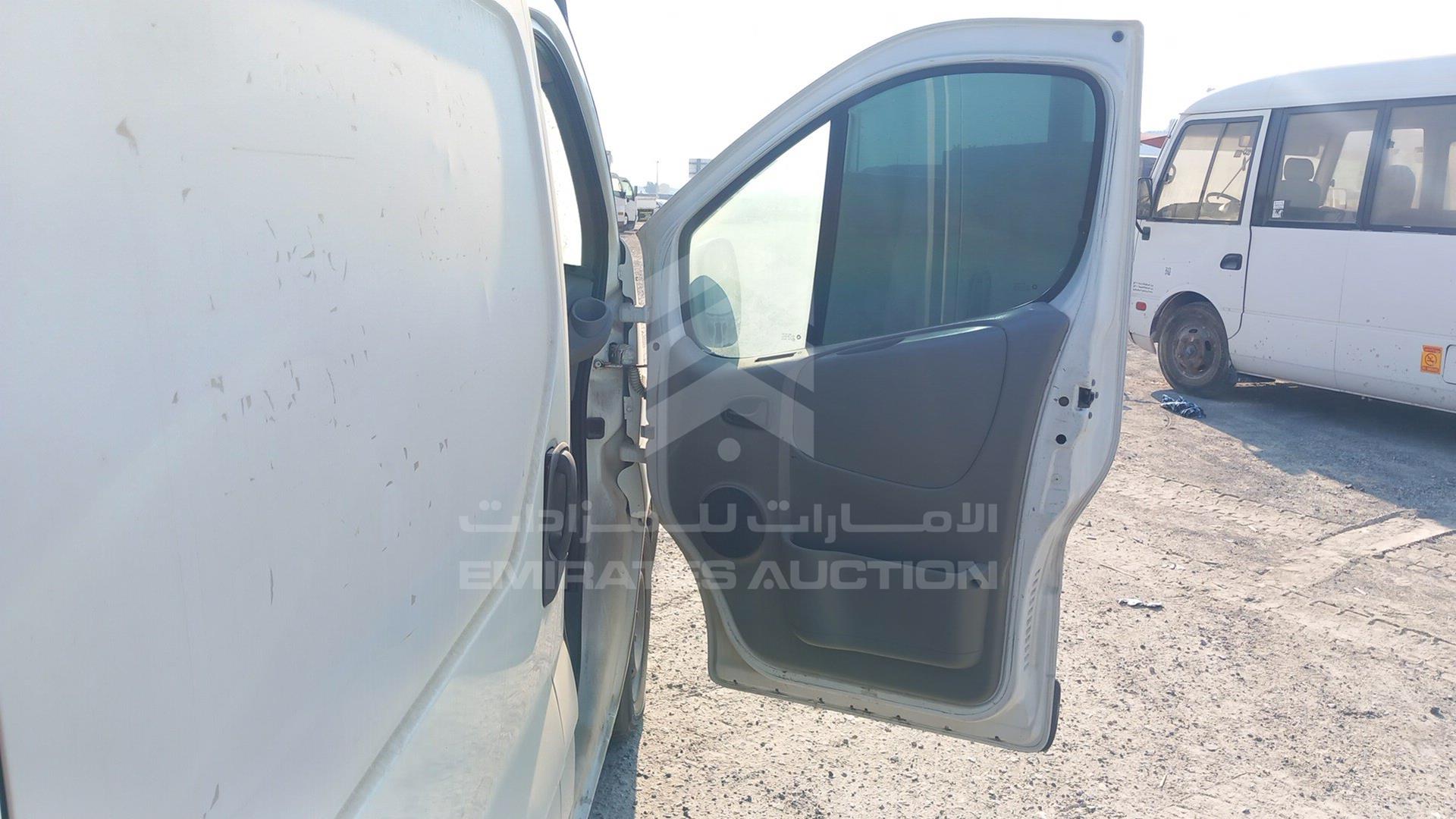 2015 RENAULT TRAFIC VIN: VF1GFAB16FY782676