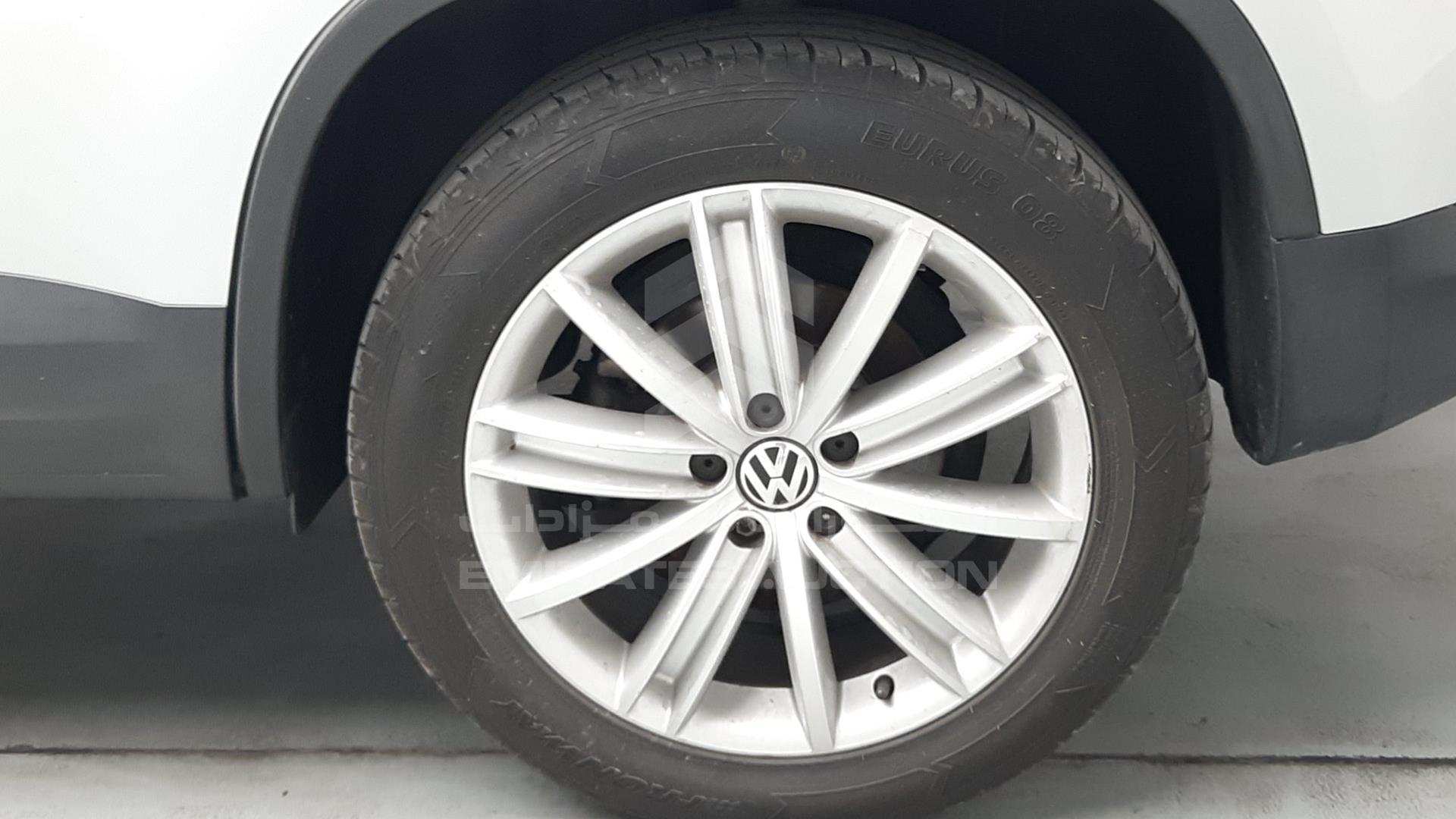 2009 VOLKSWAGEN TIGUAN VIN: WVGCE15N29W069870