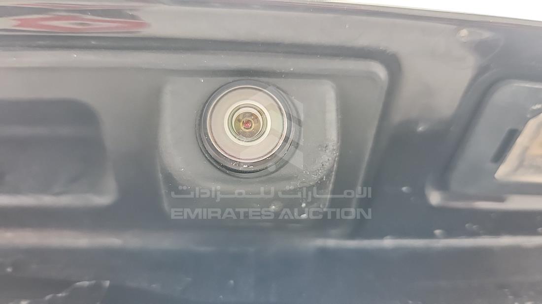 بي ام دبليو اكس 5 2014 — زاوية الكاميرا الخلفية ورؤية 360 درجة — صورة 27