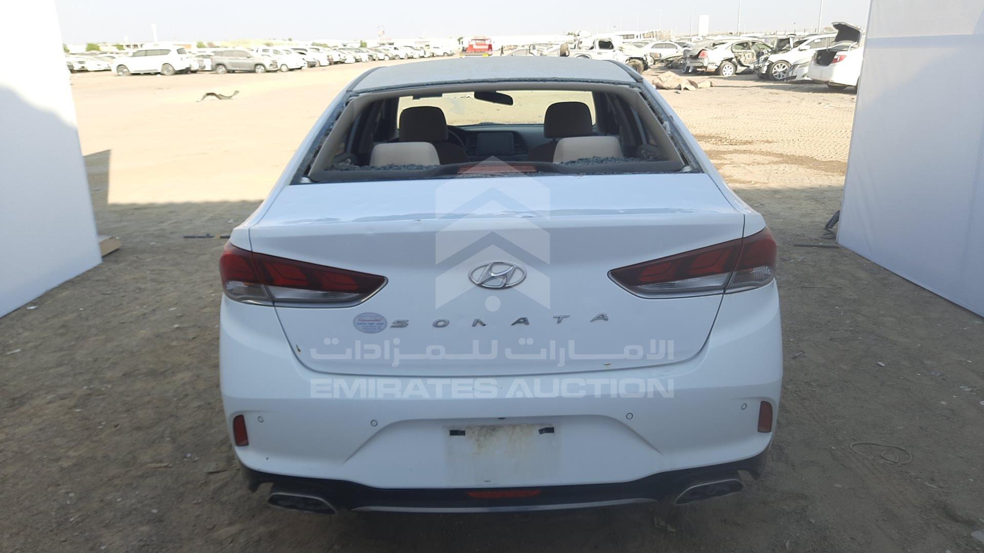 2018 HYUNDAI SONATA VIN: KMHE241G0JA427706