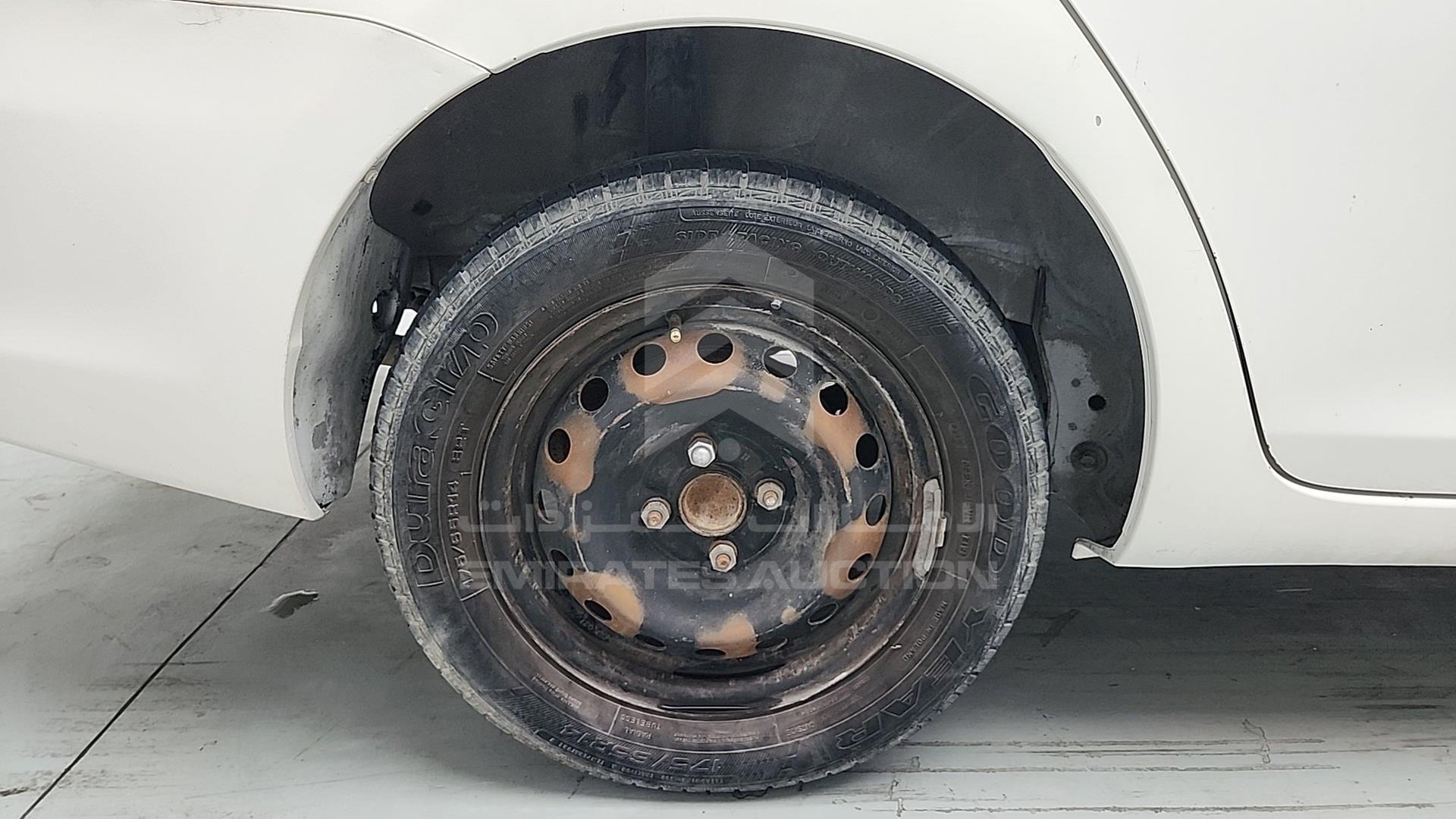 2008 TOYOTA YARIS VIN: JTDBW923681093552