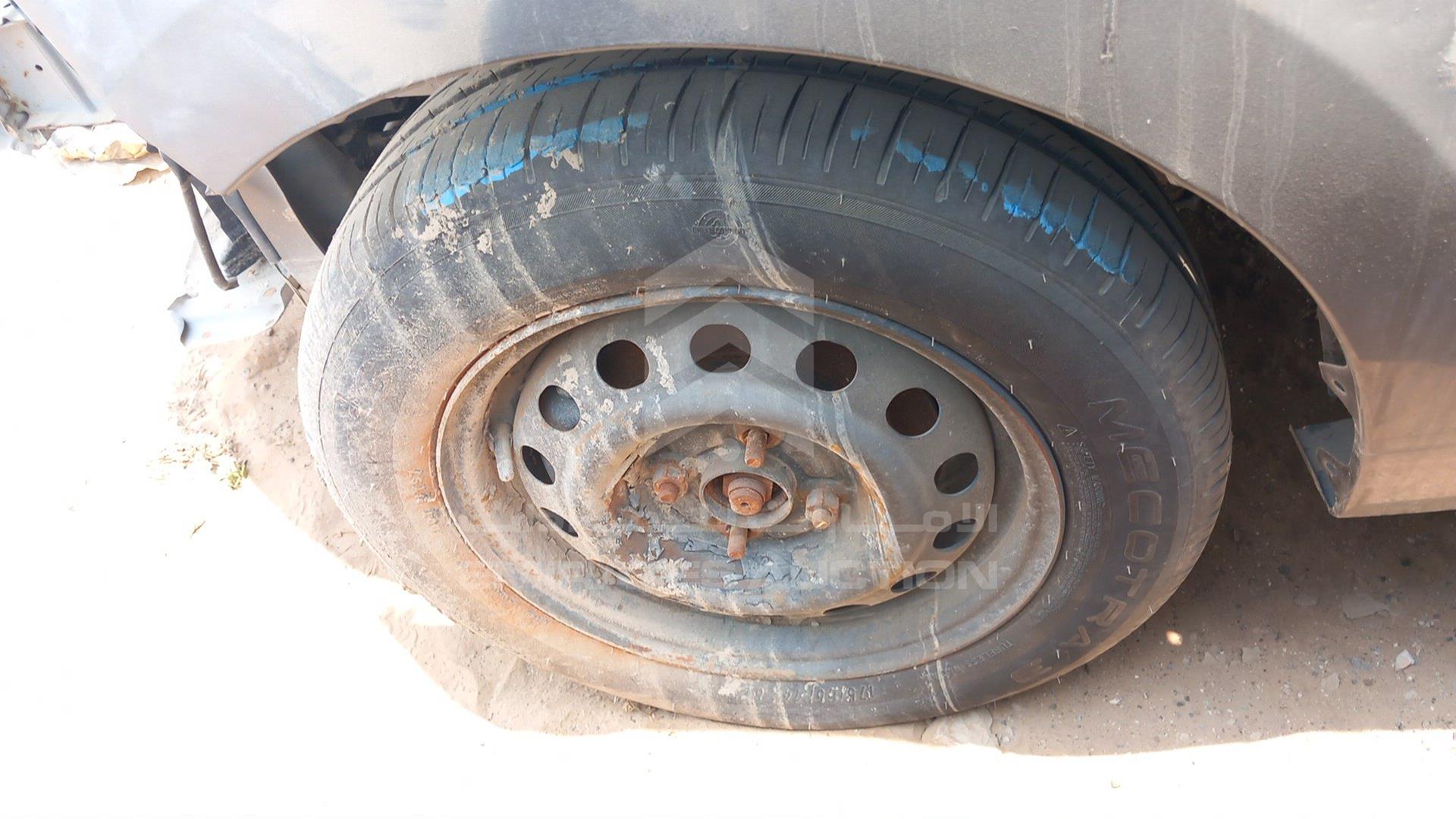 0 MITSUBISHI --- VIN: MMDAFT6J5MH008852