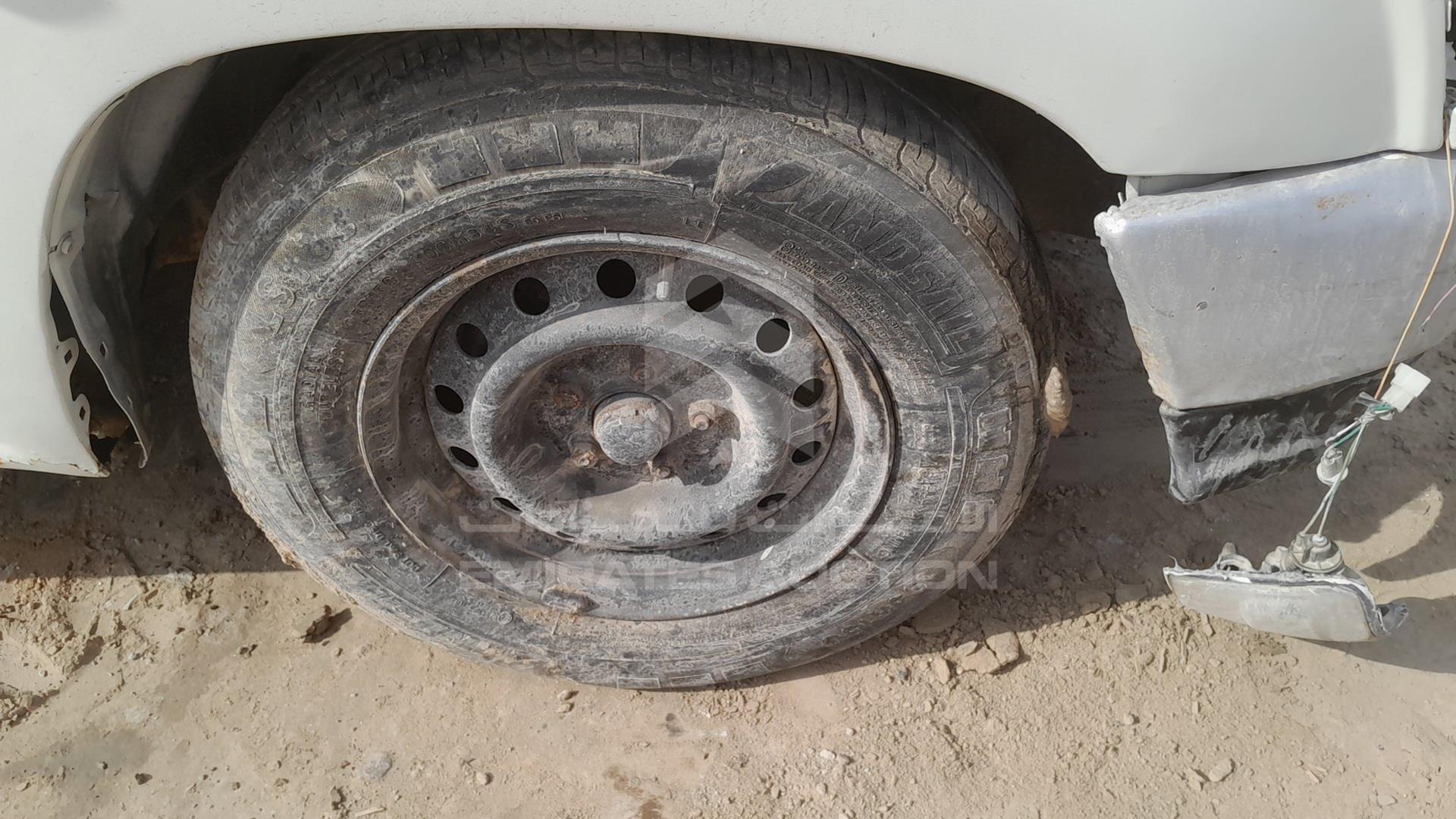 2004 TOYOTA PICK UP VIN: JTFEM426240146092