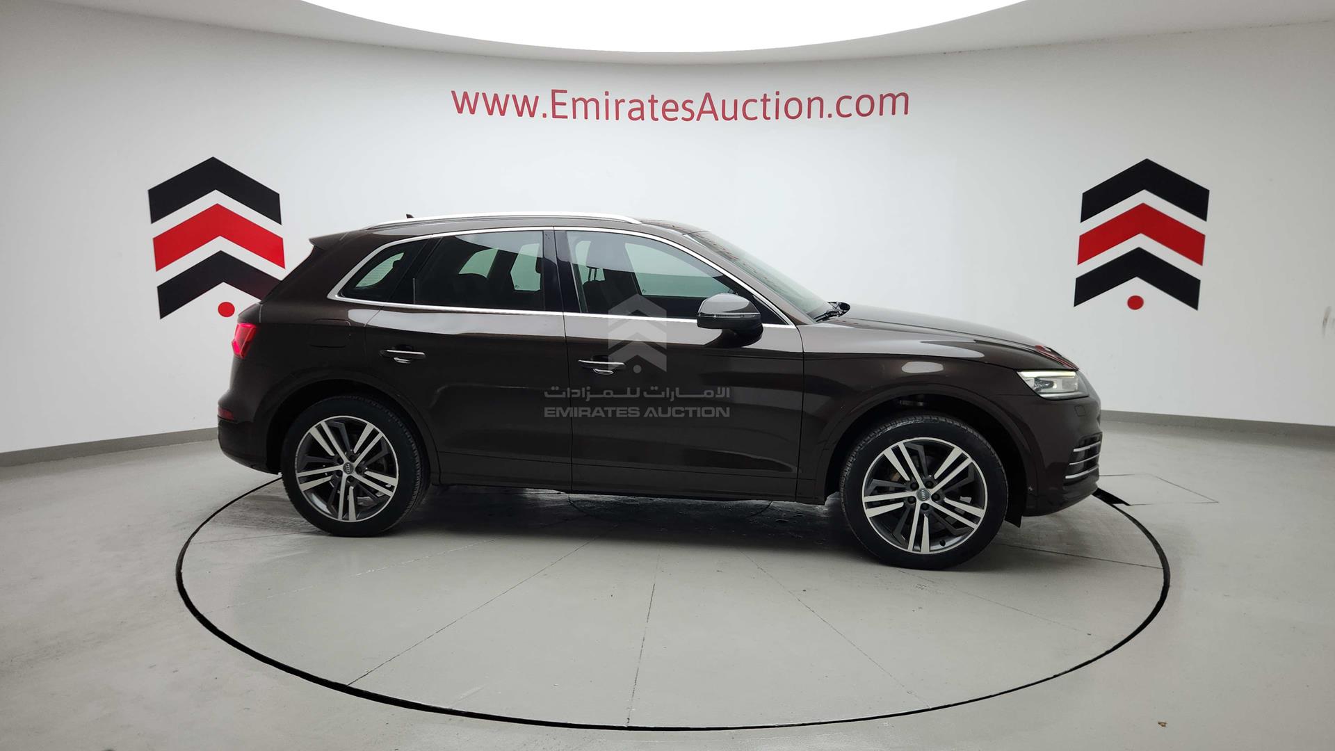 2018 AUDI Q5 VIN: WA1ZZZFY3J2134239