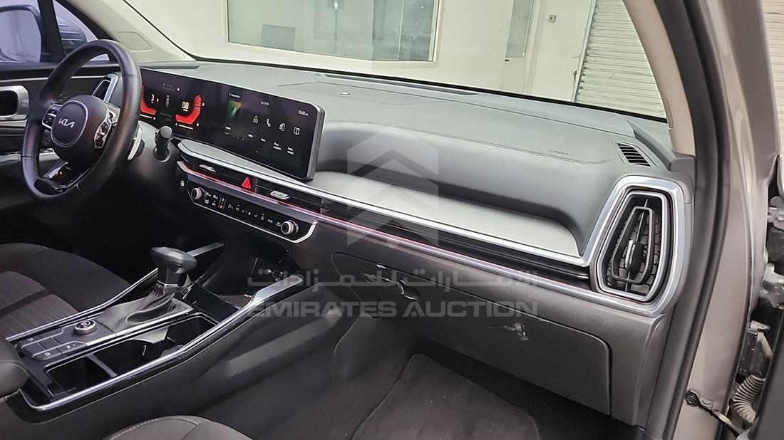 2024 Kia Sorento — Front Right Passenger Dashboard View — Photo 28