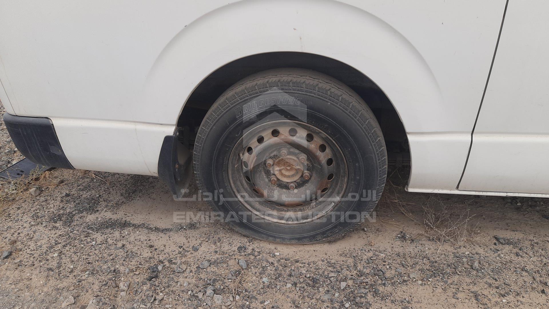 2011 TOYOTA HIACE VIN: JTGJX02PXB5022526